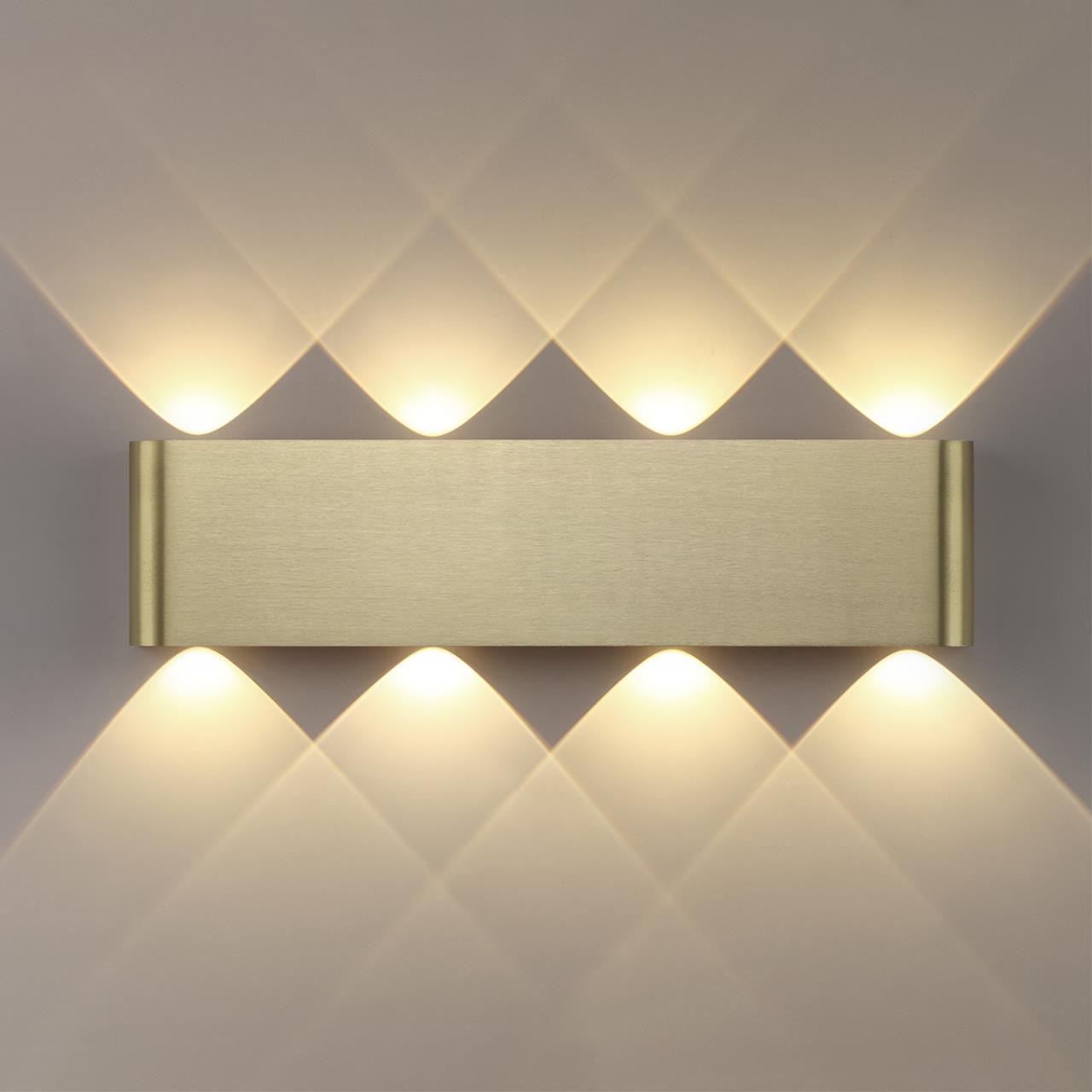 Настенный светильник Odeon Light 7107/8WL
