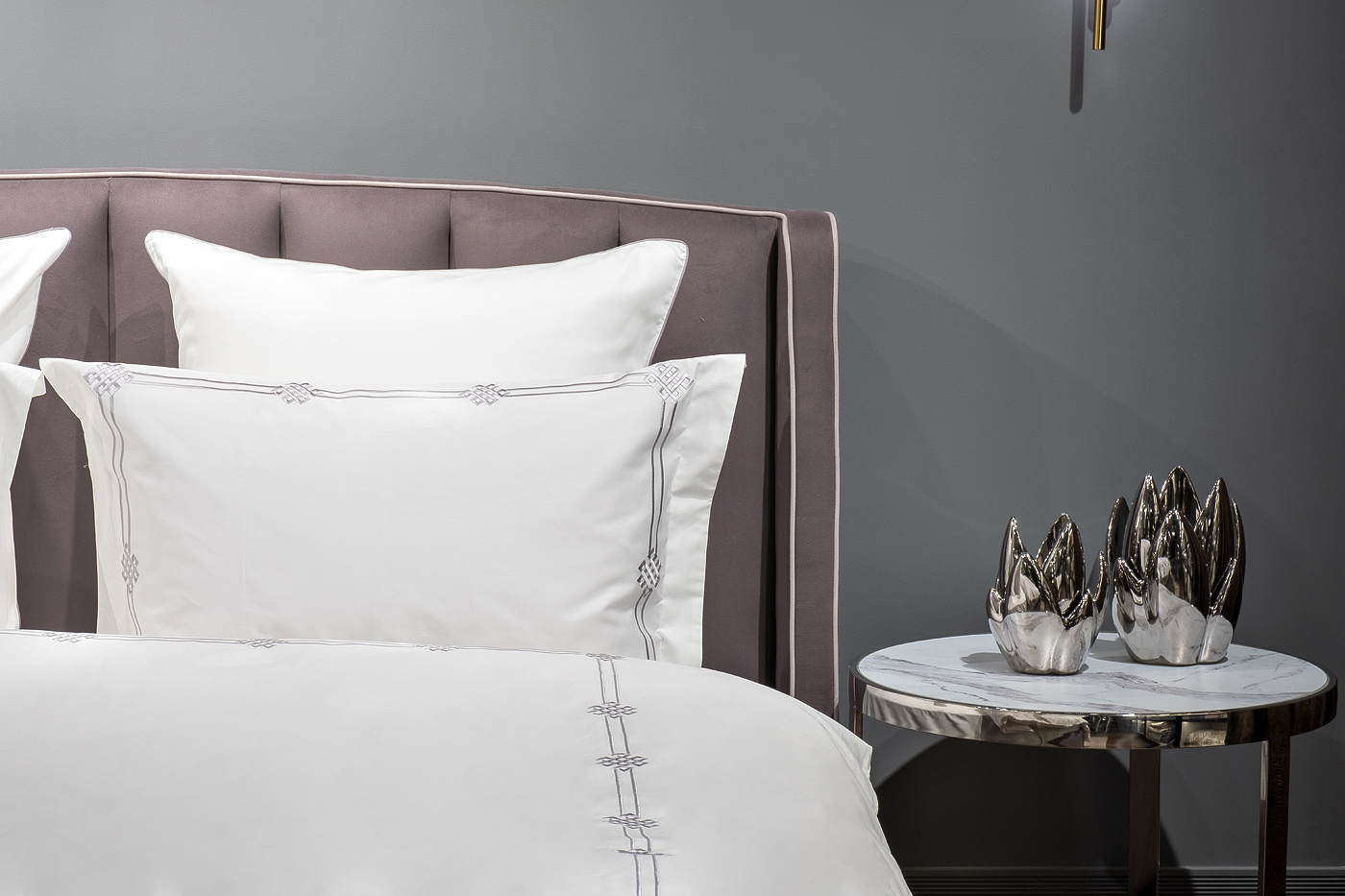 Комплект постельного белья Арктик с вышивкой евро Garda Decor 175SMR-17501