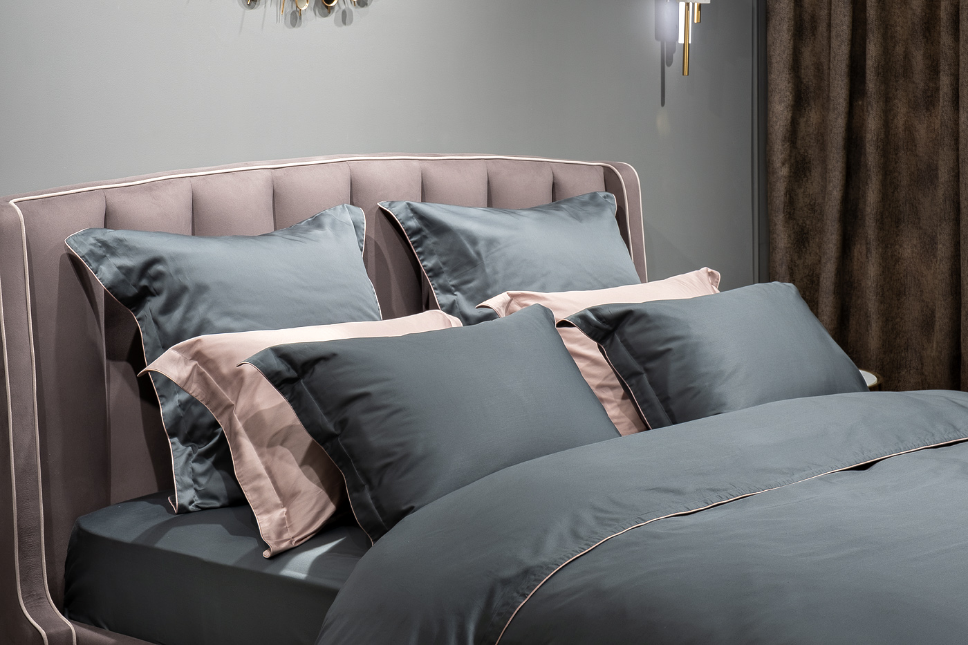 Простыня сатиновая зеленая Garda Decor 130HB-00053