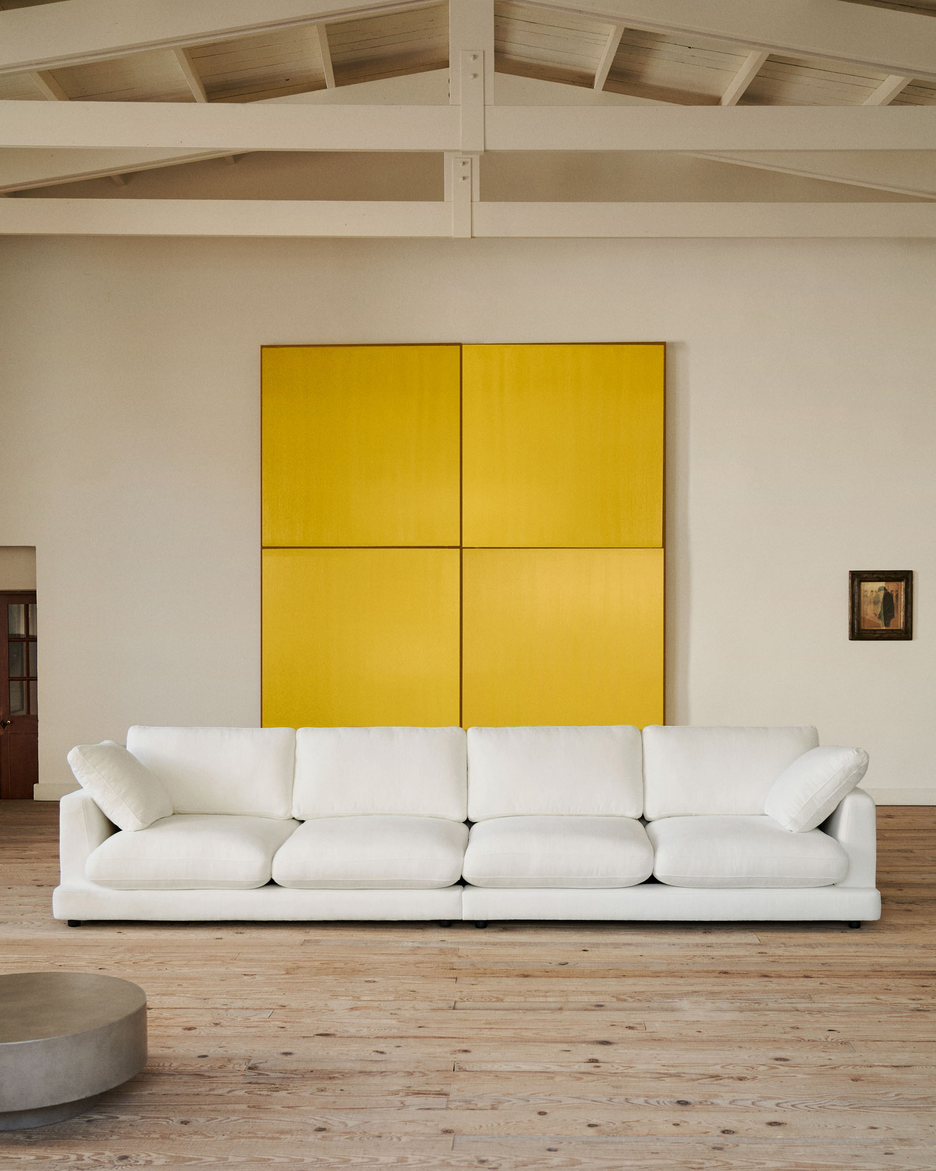 Gala 6-местный диван белого цвета 390 см La Forma 151110