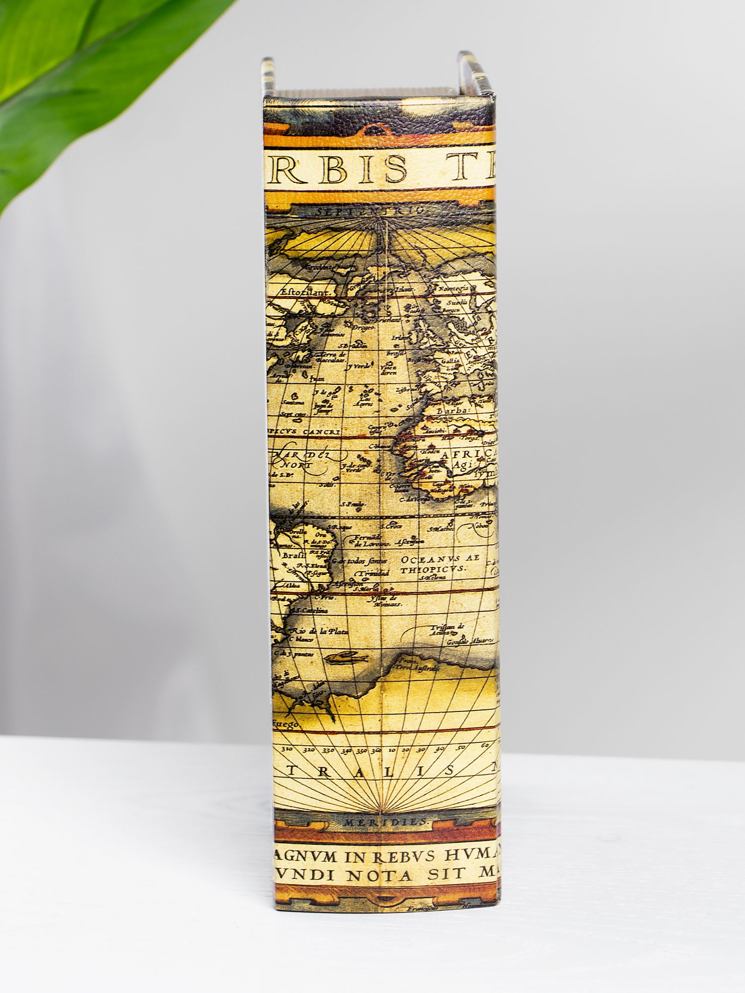 Шкатулка в виде книги Glasar 39-112/2