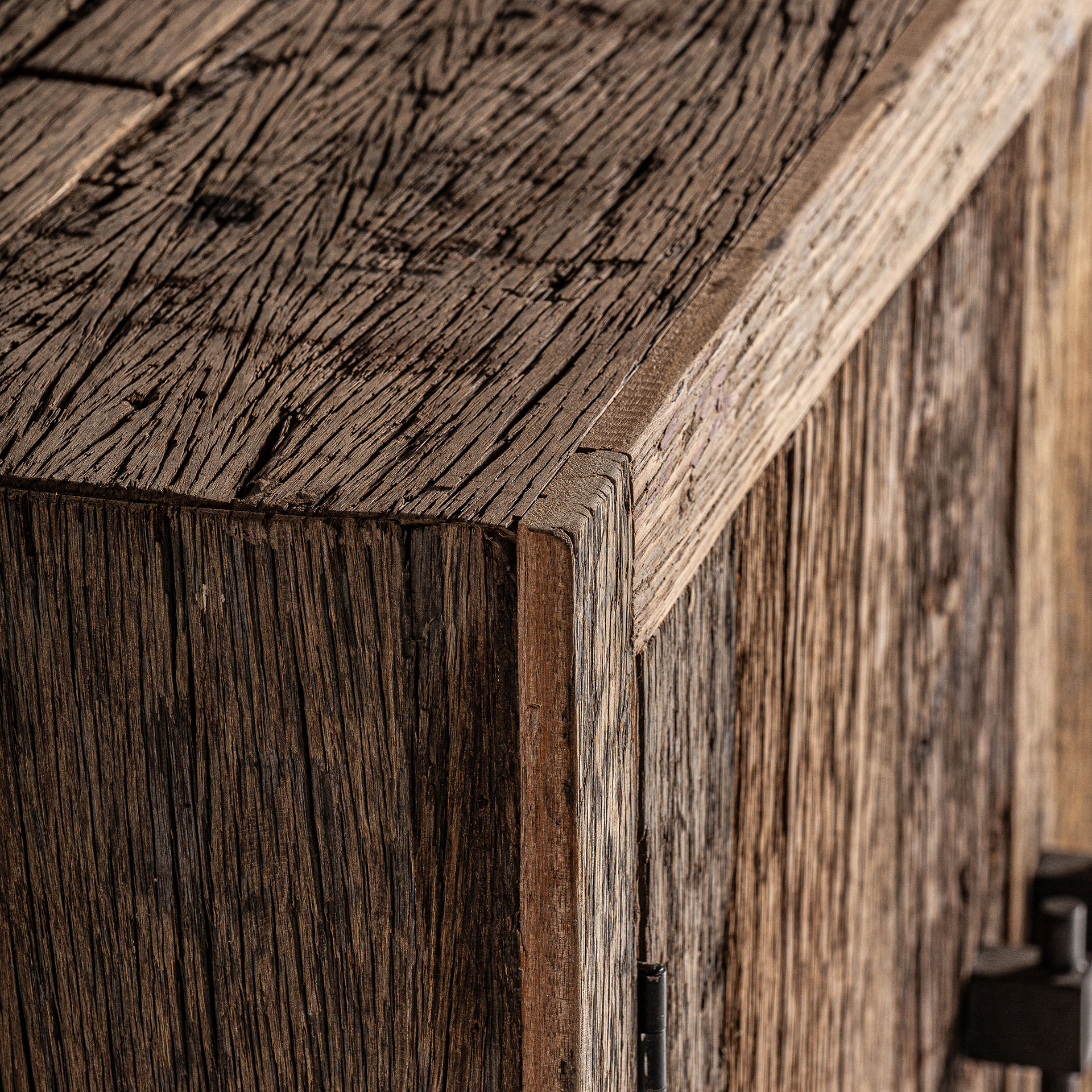 Сервант CARRIK 180 см Vical