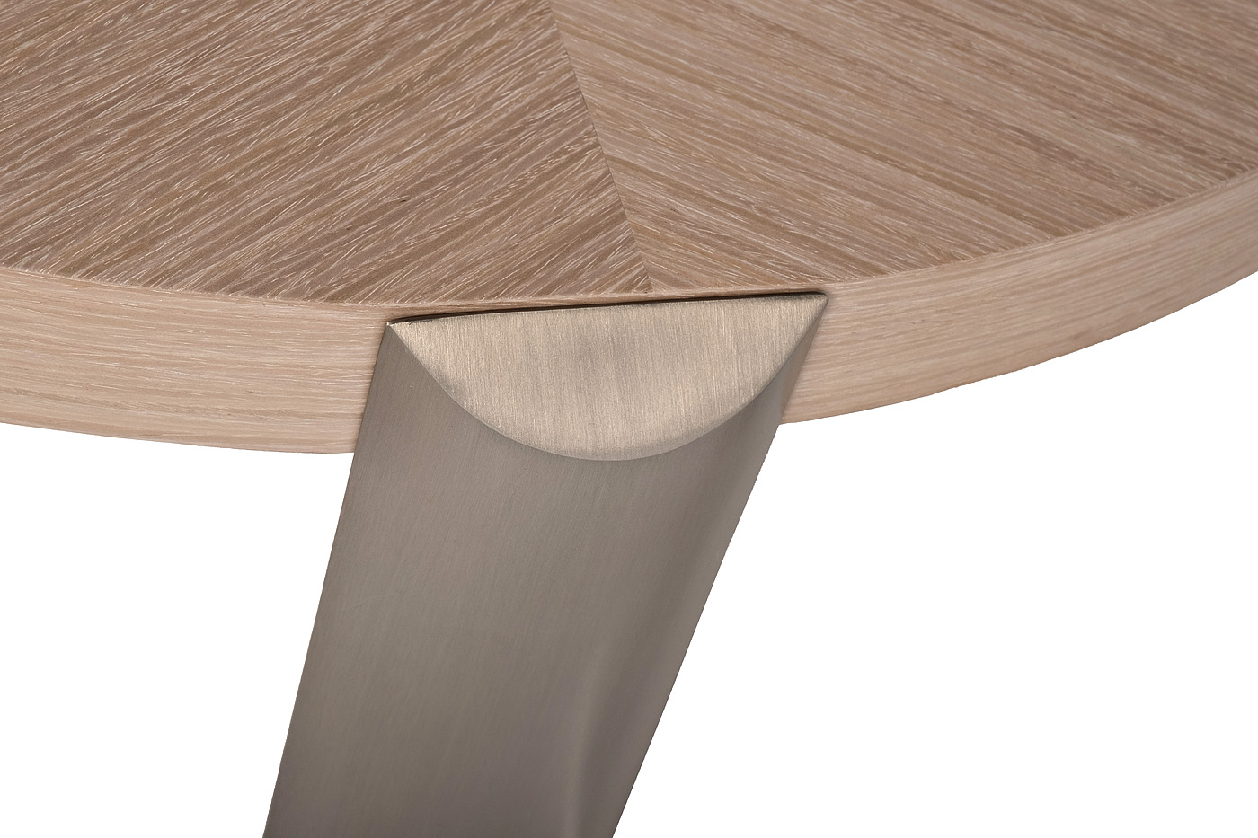 Стол журнальный со светлым шпоном Garda Decor 58DB-21004