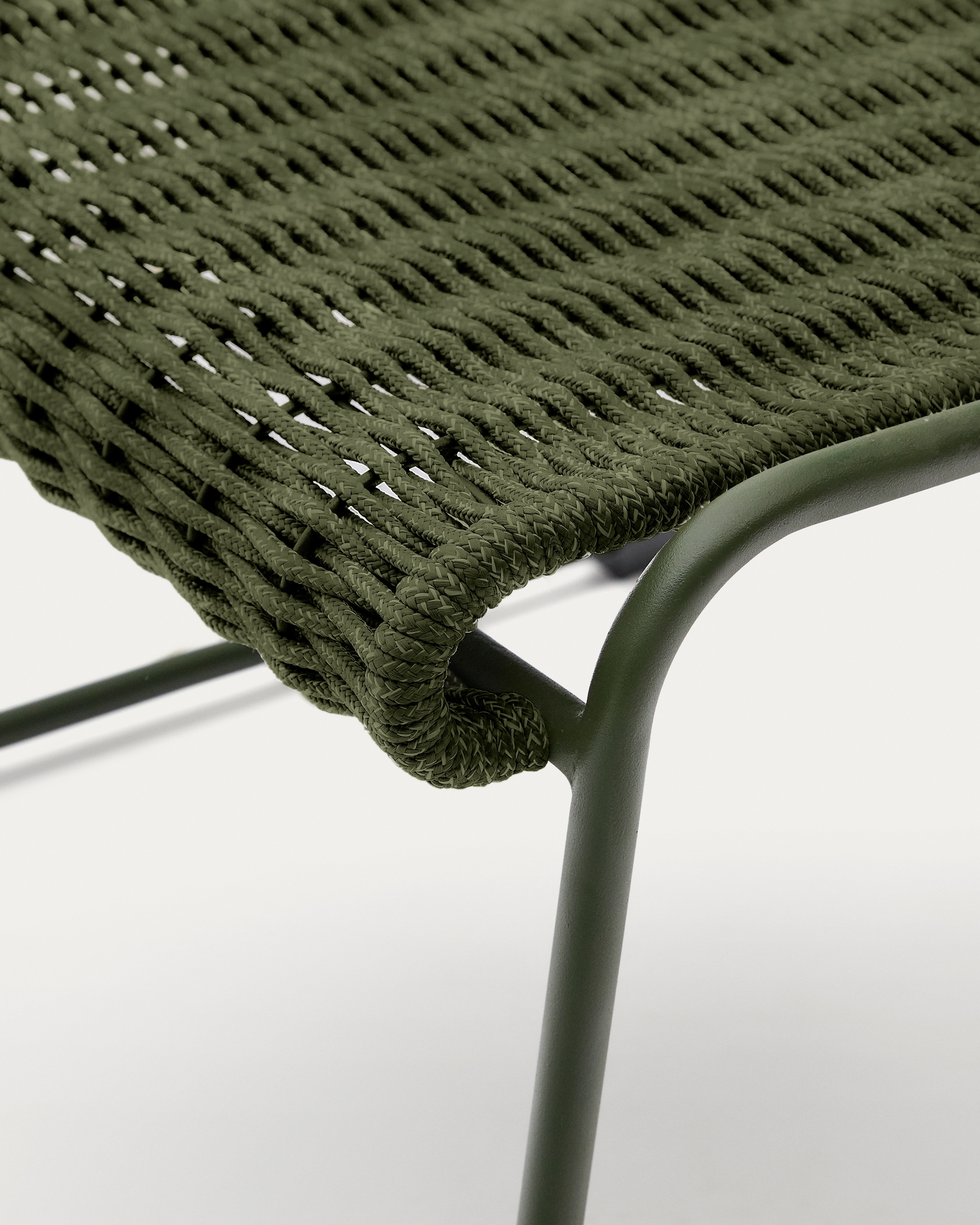 Скамейка для ног Maurina из оцинкованной стали зелёного цвета и зелёного шнура 58 x 52,5 см La Forma (ex Julia Grup)