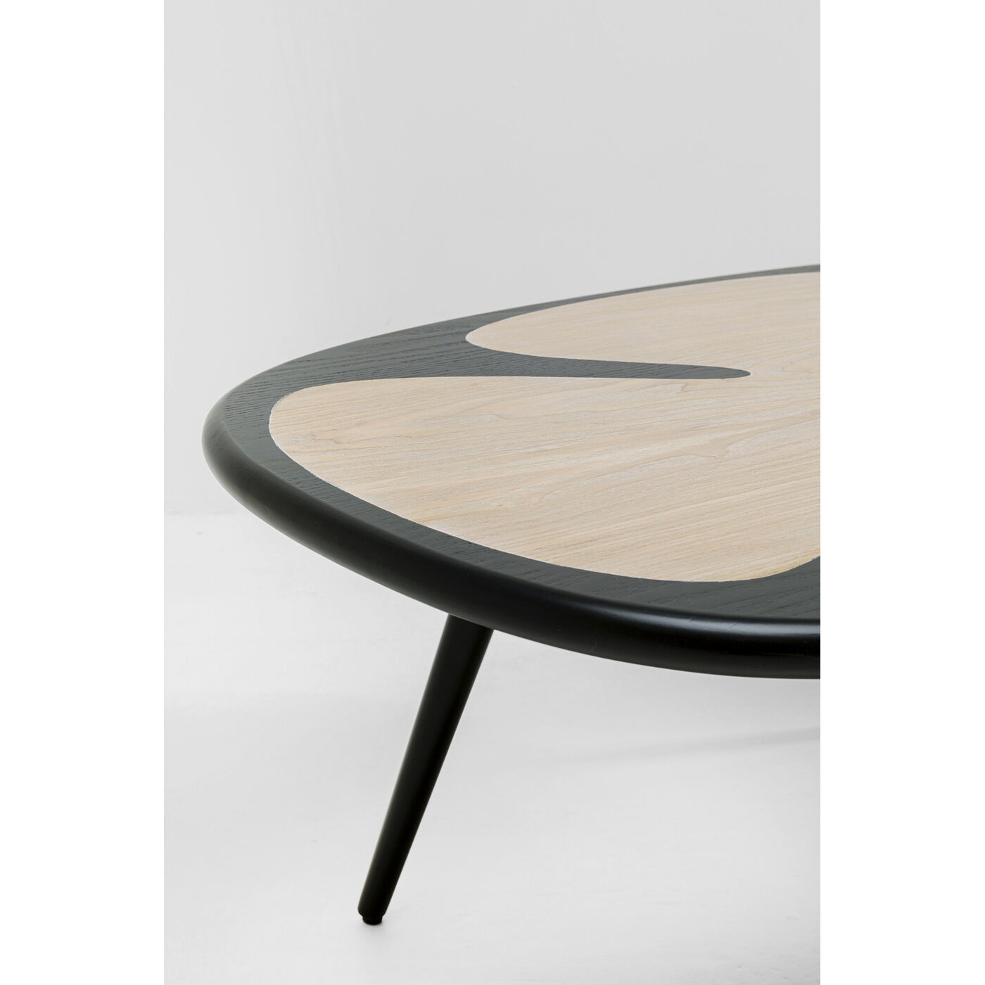 Стол кофейный KARE x Karim Rashid Petal Nature Black 90x60cm KARE 70845