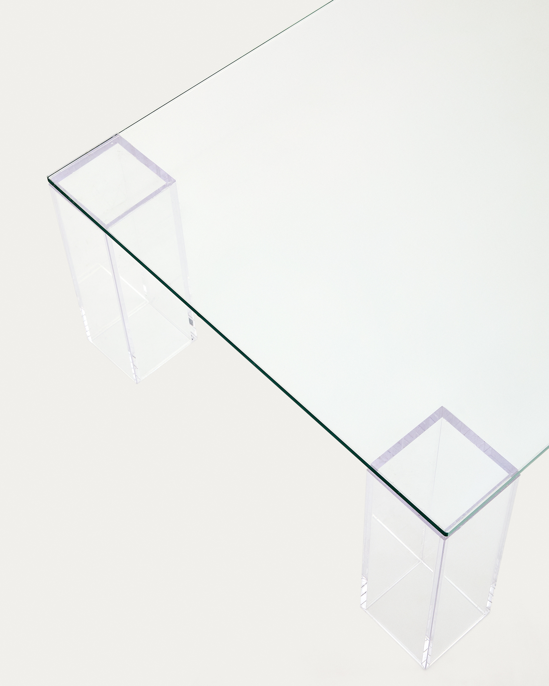 Журнальный столик Adularia из стекла прозрачного цвета 140 x 60 La Forma (ex Julia Grup)