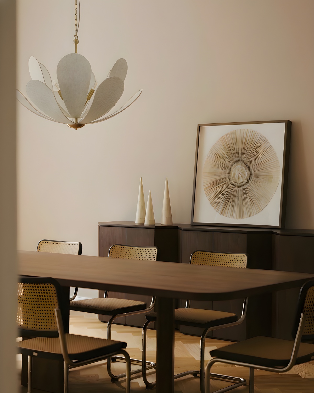 Золотистая люстра Флэк с бежевым абажуром Louvre Home LCH050825SWL