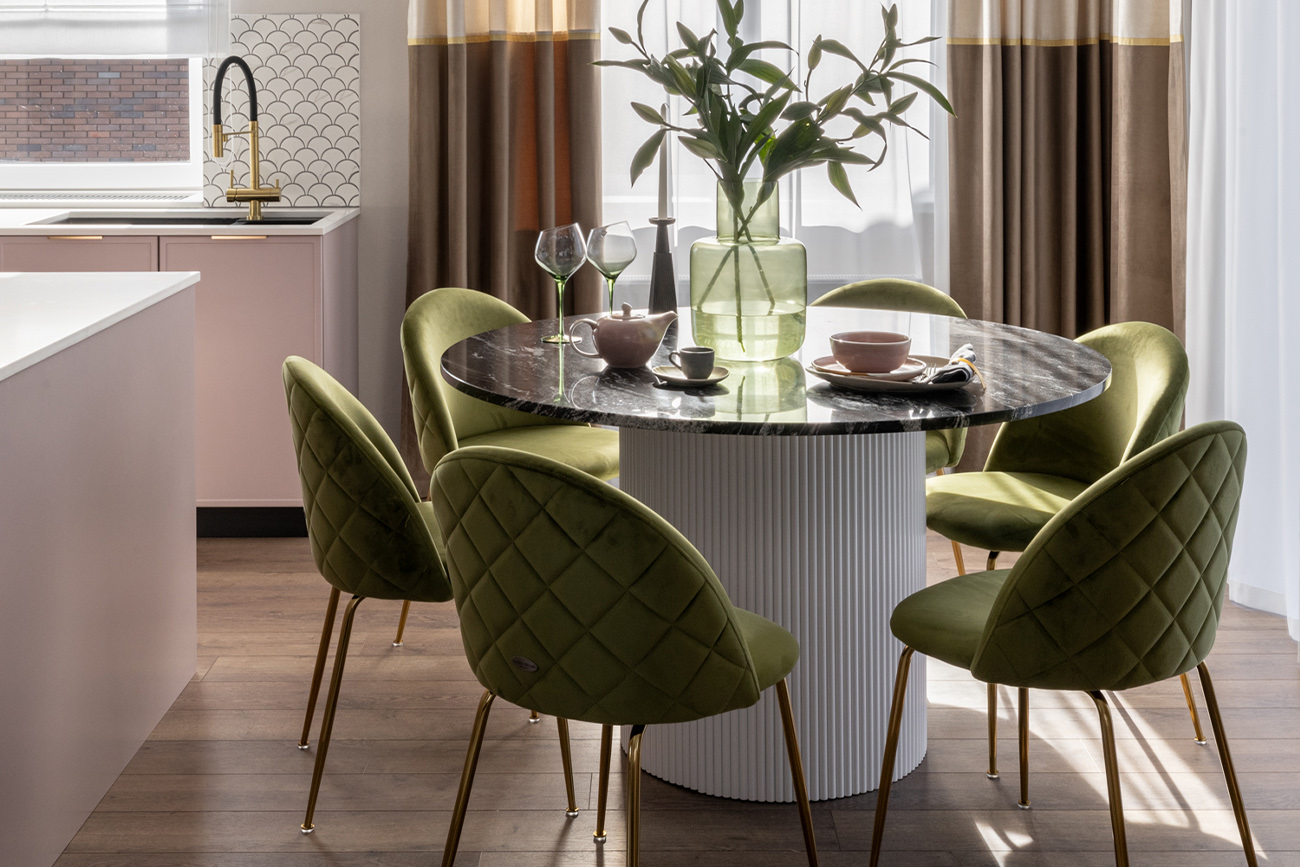 Стул велюровый аки на металлически ножка Garda Decor 30C-30177