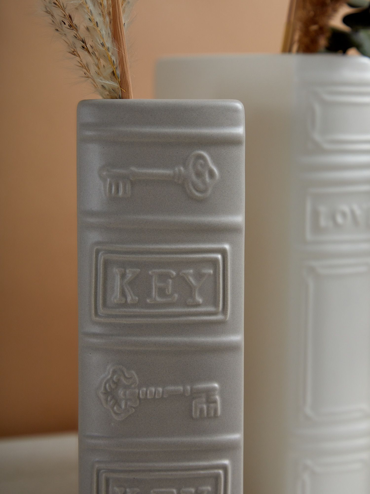 Ваза в виде книги Glasar 68-031