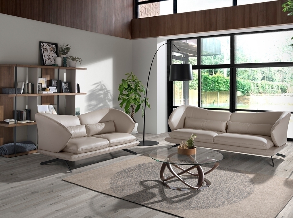 Диван 3-х местный 6146/KF2157-3P-M5652 кожаный с декоративными подушками Angel Cerda