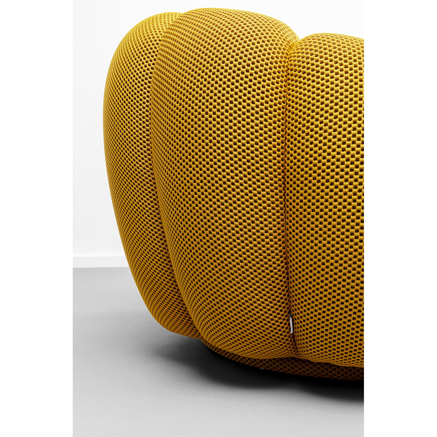 Кресло вращающееся Peppo Bloom Yellow KARE 87776