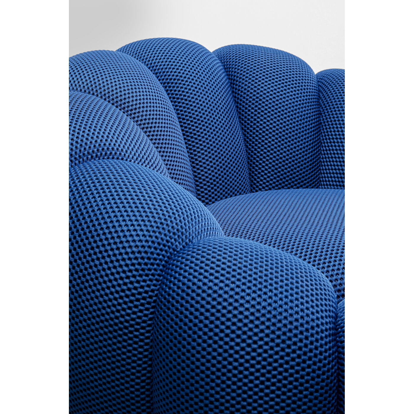 Кресло вращающееся Peppo Bloom Blue KARE 87774