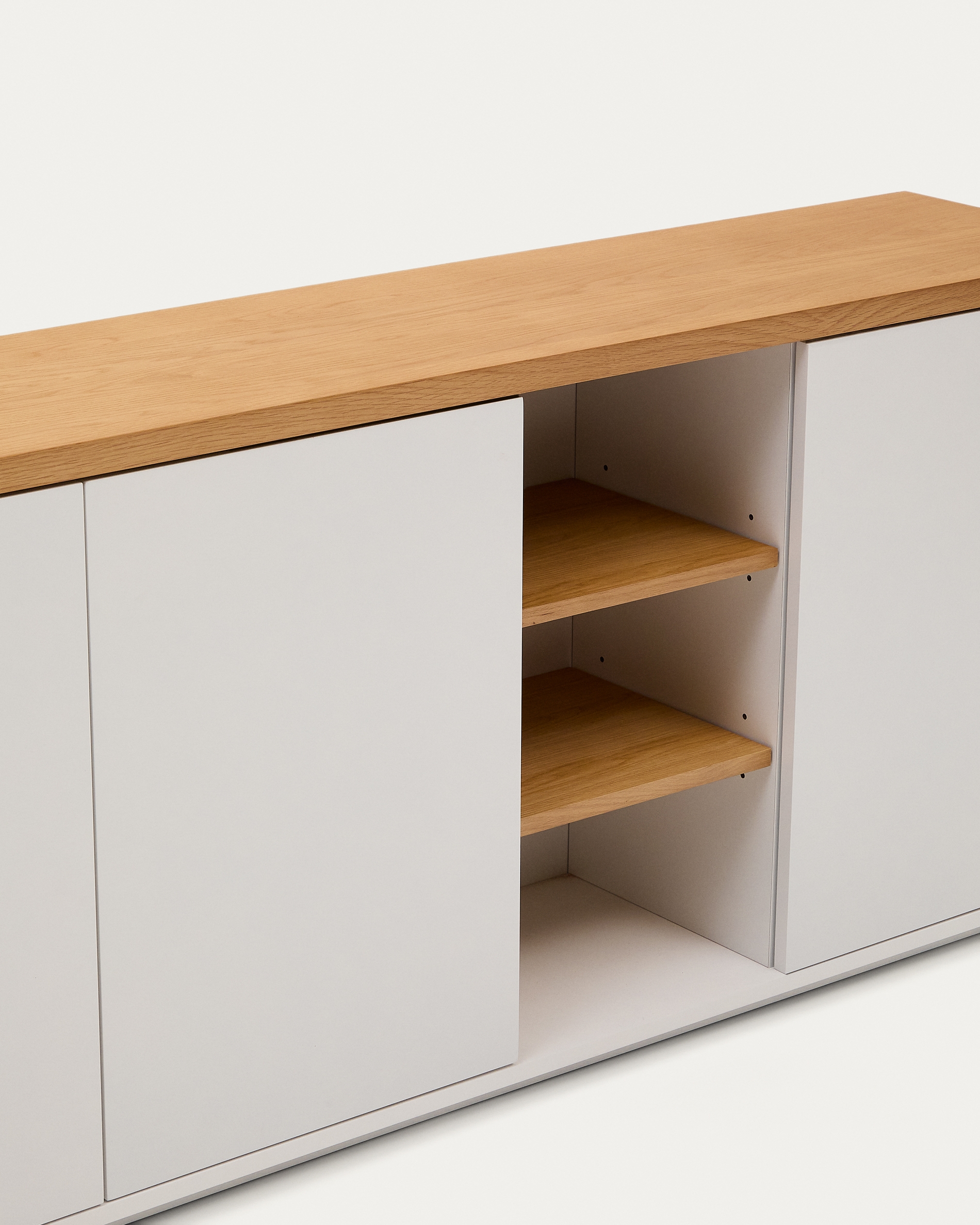 Сервант Abilen из шпона дуба и белый лак  180 x 75 cm La Forma (ex Julia Grup)