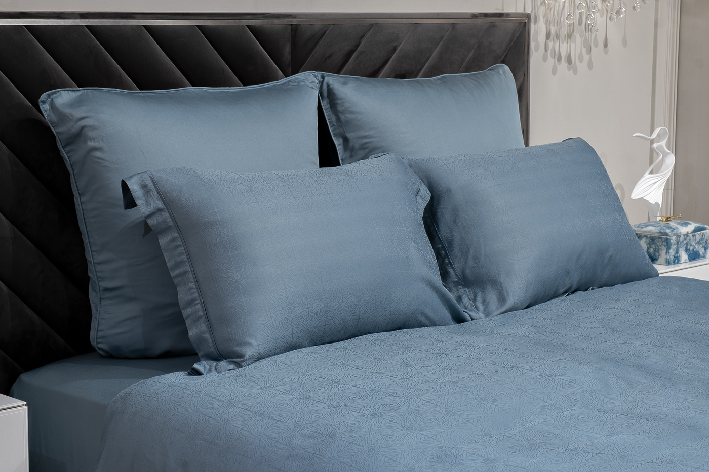 Комплект постельного белья Муар евро бамбук сине-зеленый Garda Decor 180JOD-18011