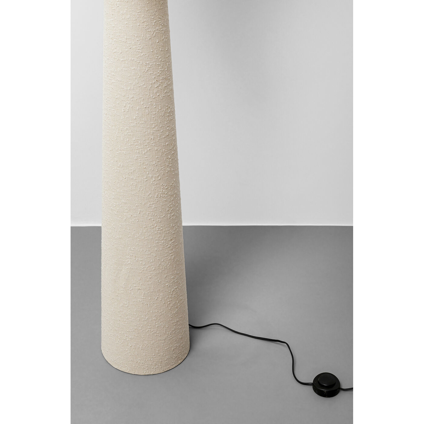 Светильник напольный Marleen Beige Boucle 190cm KARE 56483