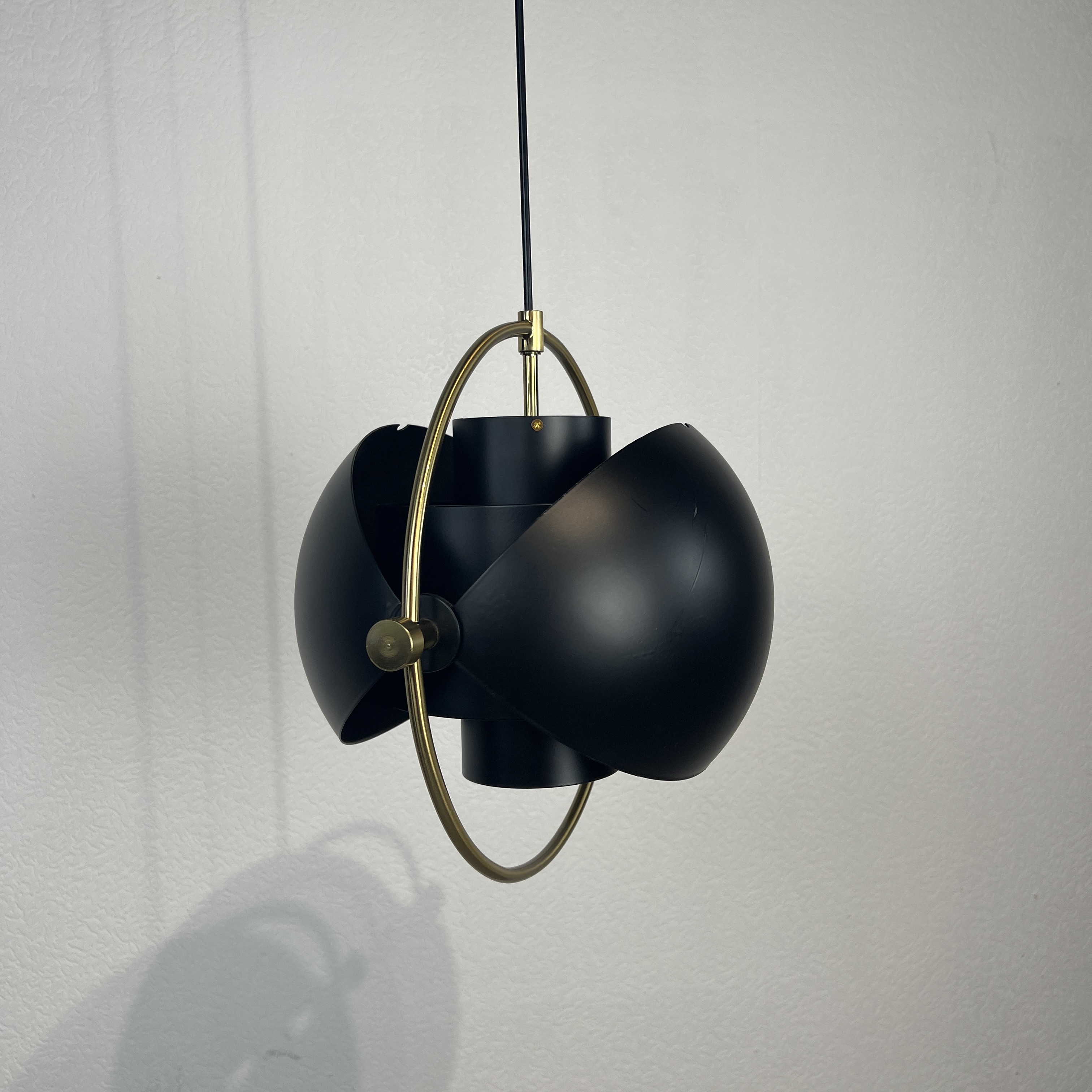 Люстра Louis Weisdorff Gubi Multi-lite Suspension Lamp Black by ImperiumLoft
