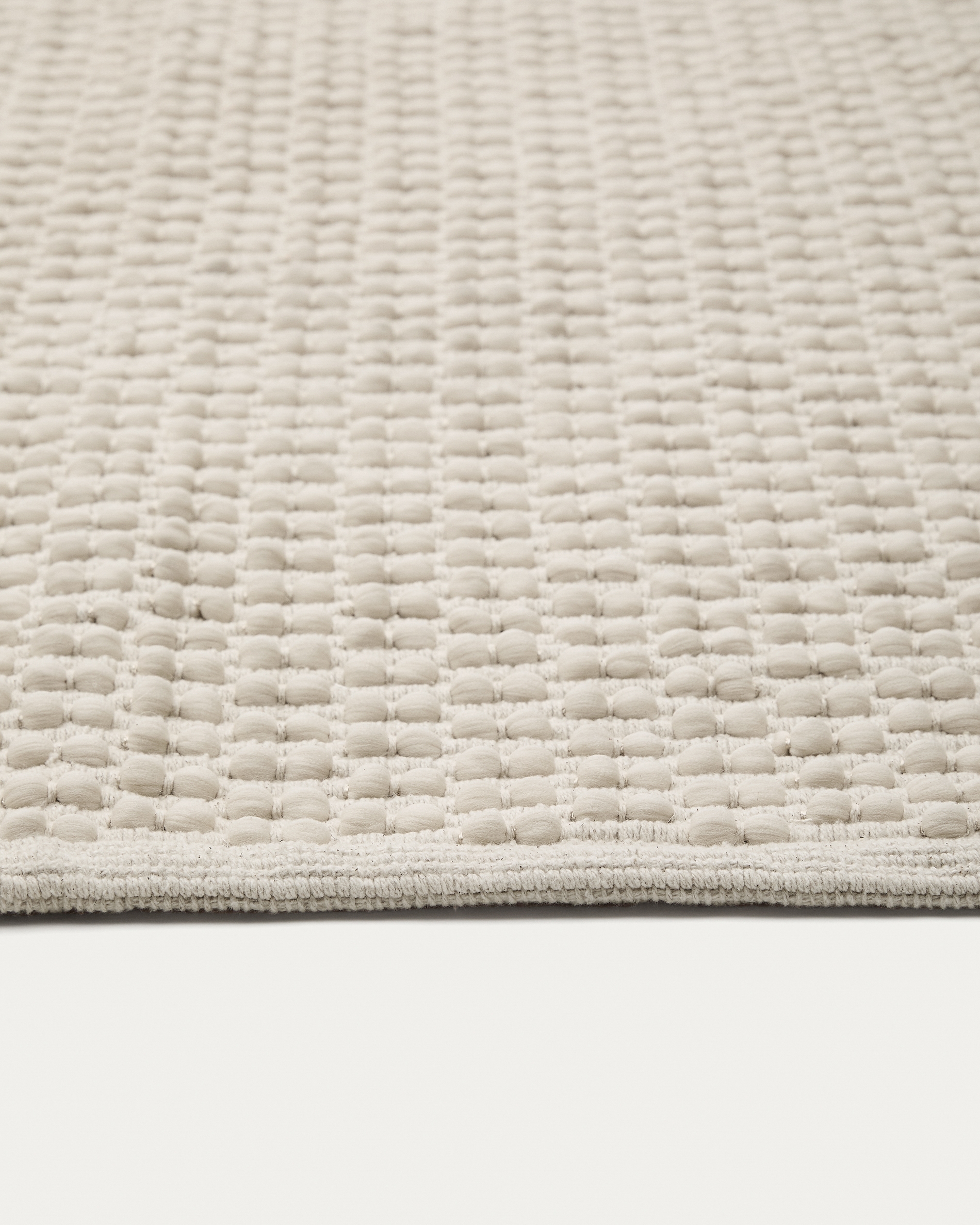 Ковер Mascarell из хлопка и полиэстера белого цвета 160 x 230 см La Forma (ex Julia Grup)