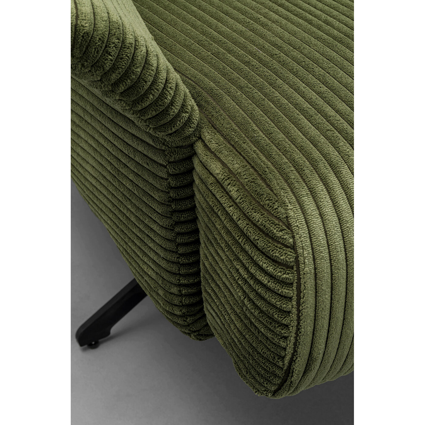 Кресло вращающееся Milo Green KARE 87838
