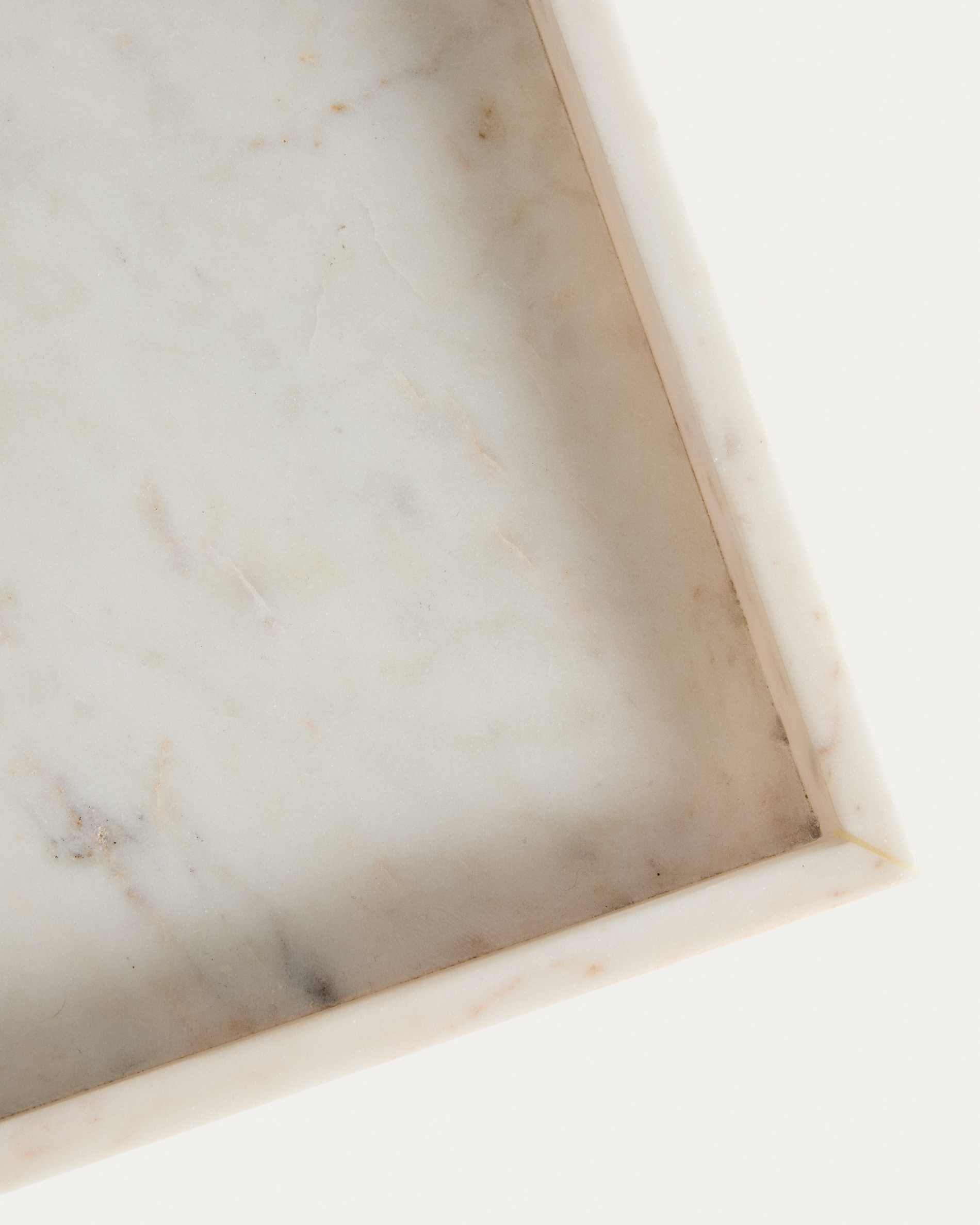 Поднос Serela из белого мрамора 35 x 35 см La Forma 437022