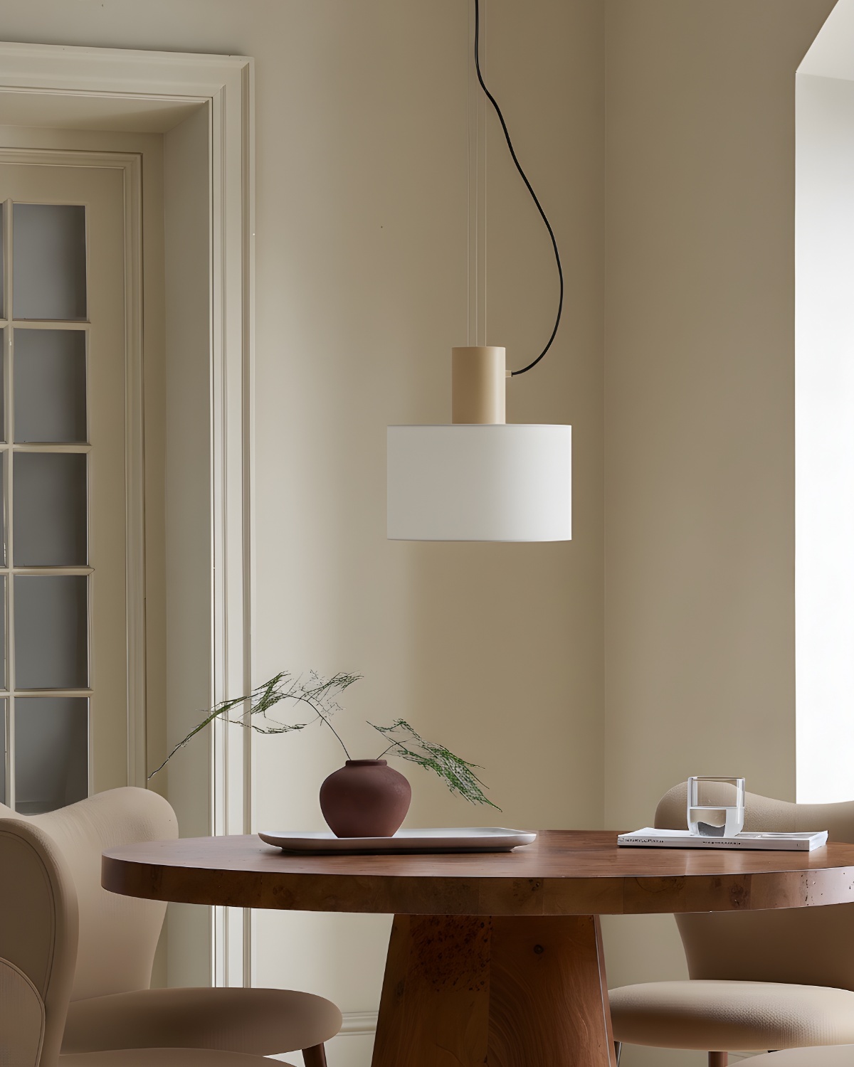 Бежевый подвесной светильник Дензел Louvre Home P7852PB