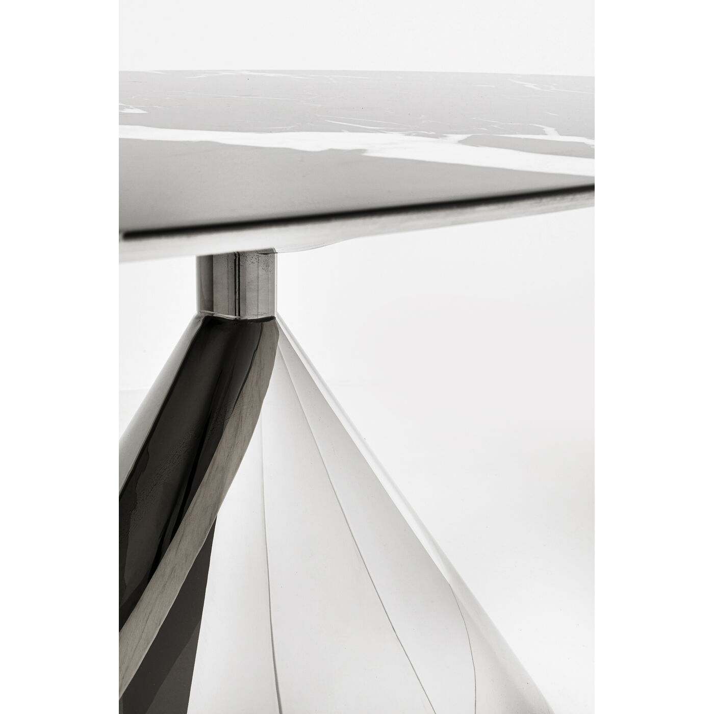 Стол обеденный Mambo Black 200x100cm KARE 70278