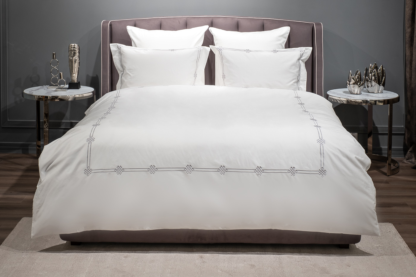 Комплект постельного белья Арктик с вышивкой евро Garda Decor 175SMR-17501