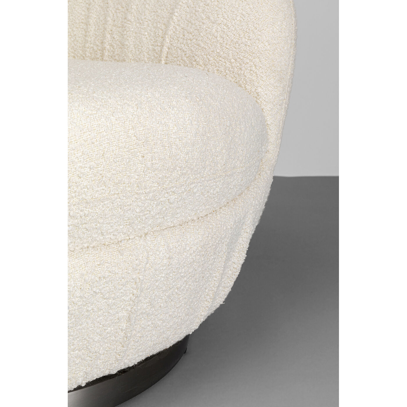 Кресло вращающееся Nube Boucle KARE 87923
