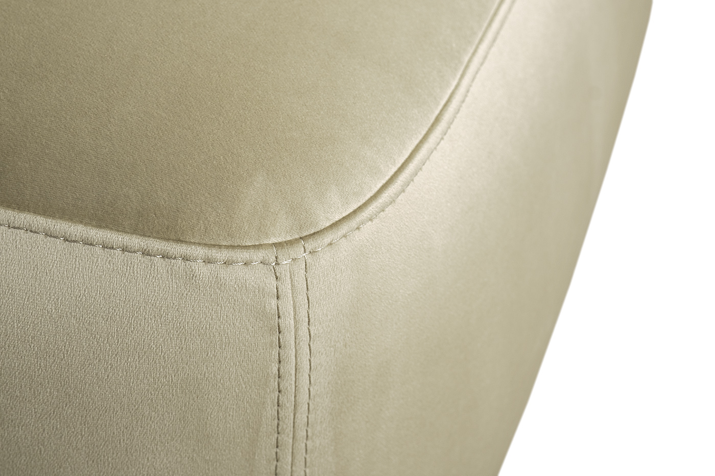 Кресло велюровое оливковое Garda Decor CAPRI BASIC-Colt1002-OLIV