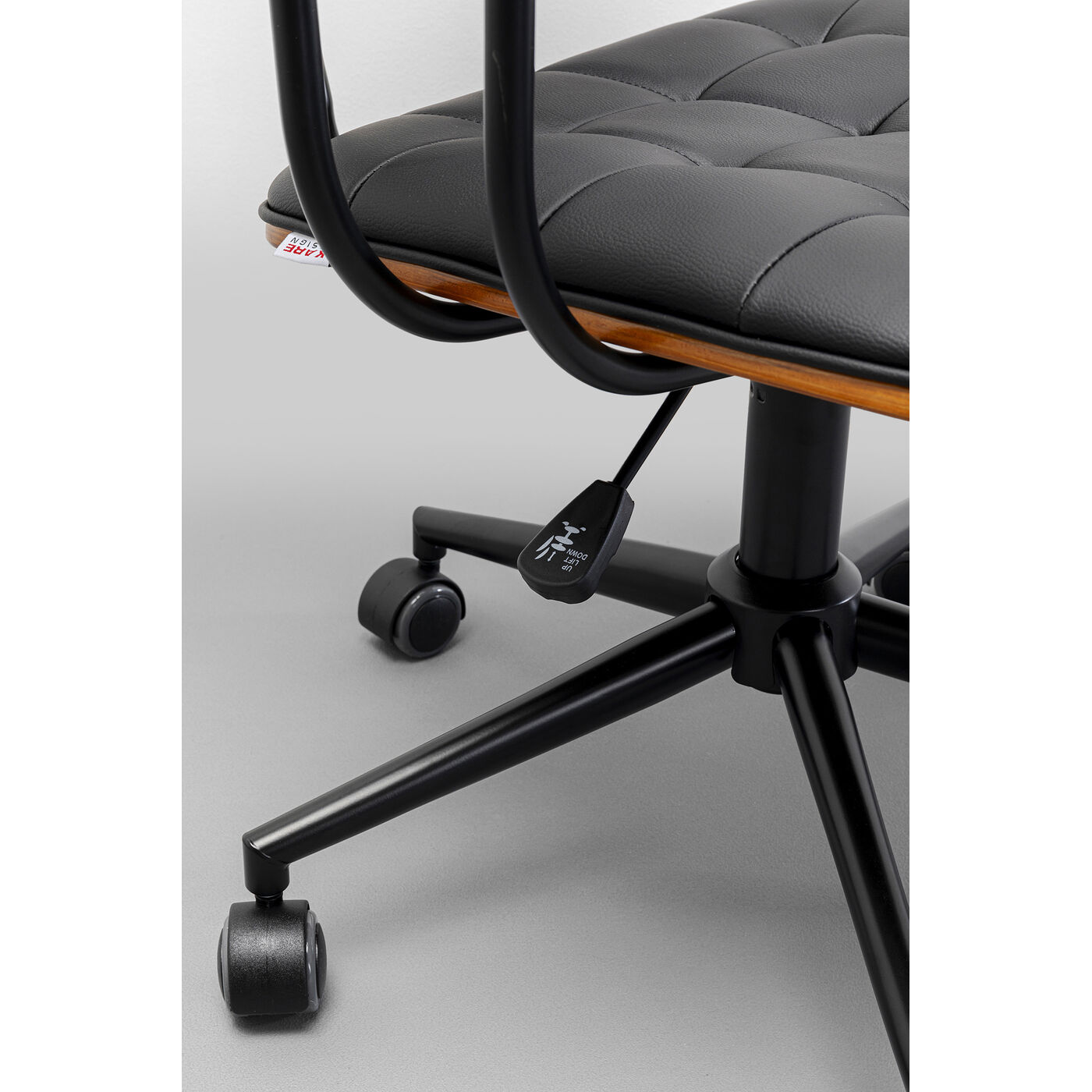 Кресло офисное Nelly Black KARE 87733