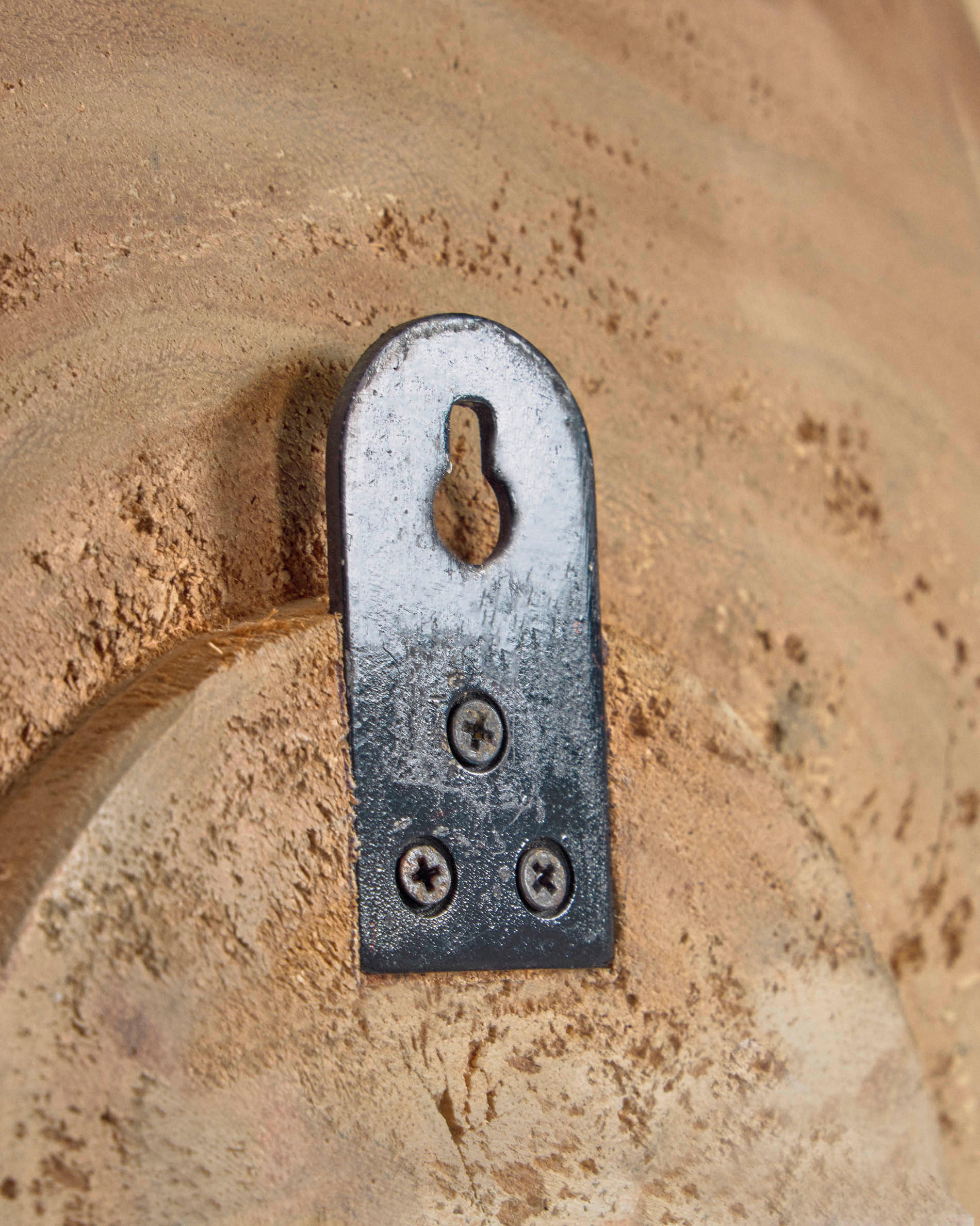 Настенная панель Mely из массива альбиции в белую полоску Ø 49 см La Forma (ex Julia Grup)