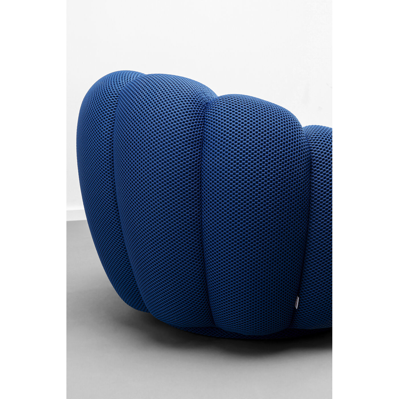 Кресло вращающееся Peppo Bloom Blue KARE 87774