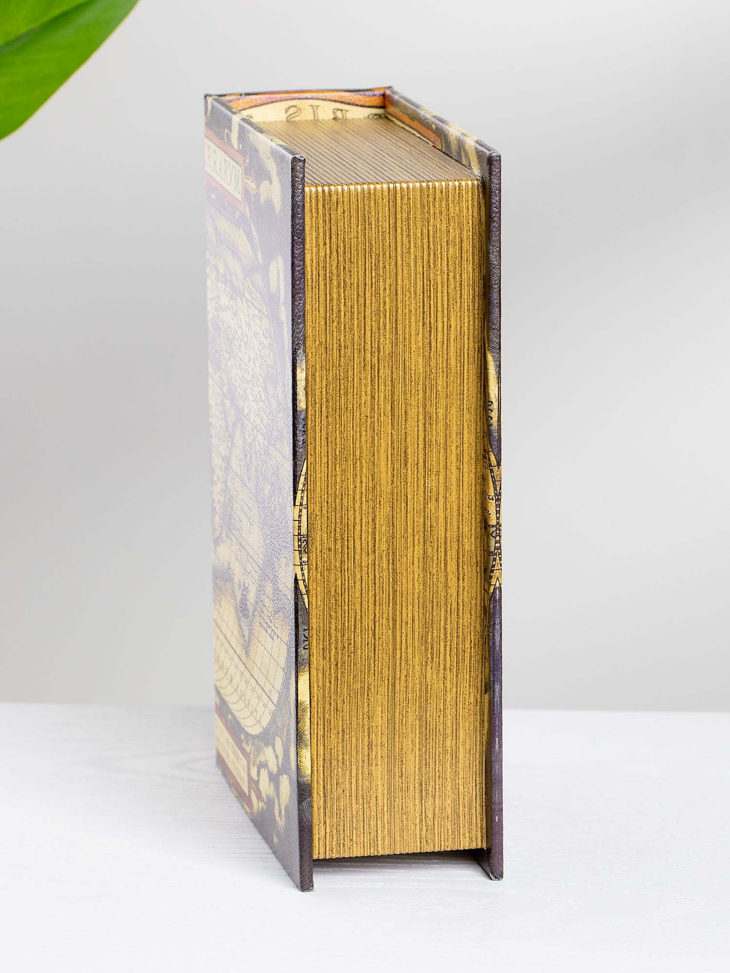 Шкатулка в виде книги Glasar 39-112/2
