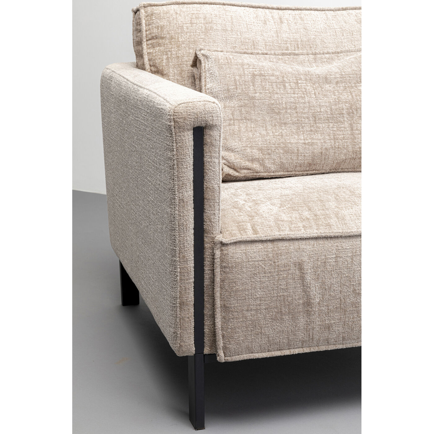Кресло Victor Beige KARE 87684
