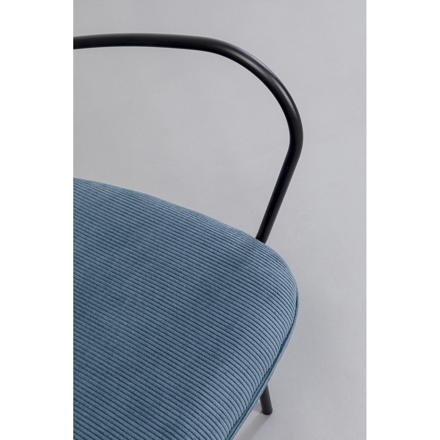 Стул с подлокотниками Viola Blue KARE 87467
