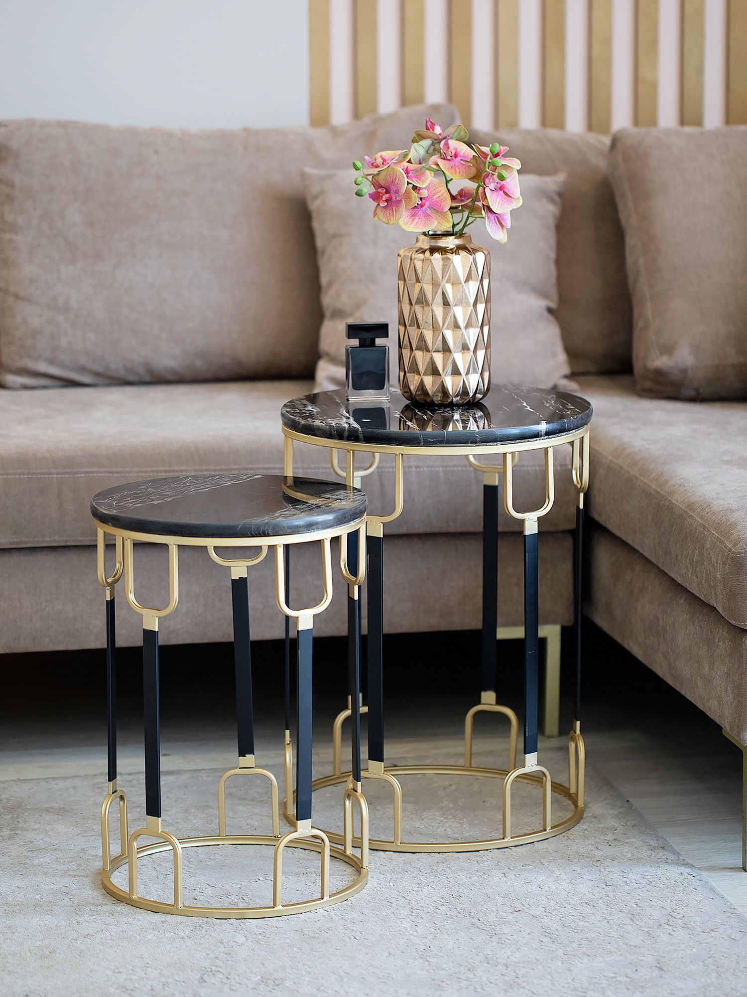 Столики интерьерные с черным мрамором, набор Glasar 54-143/142