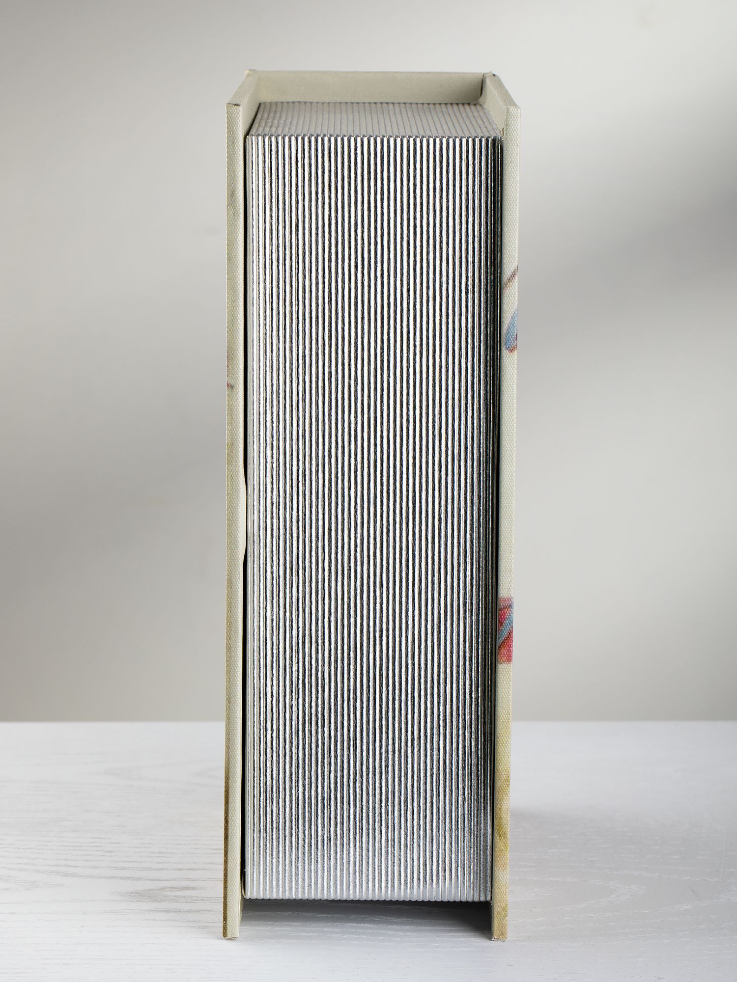 Шкатулка в виде книги Glasar 29-519/2