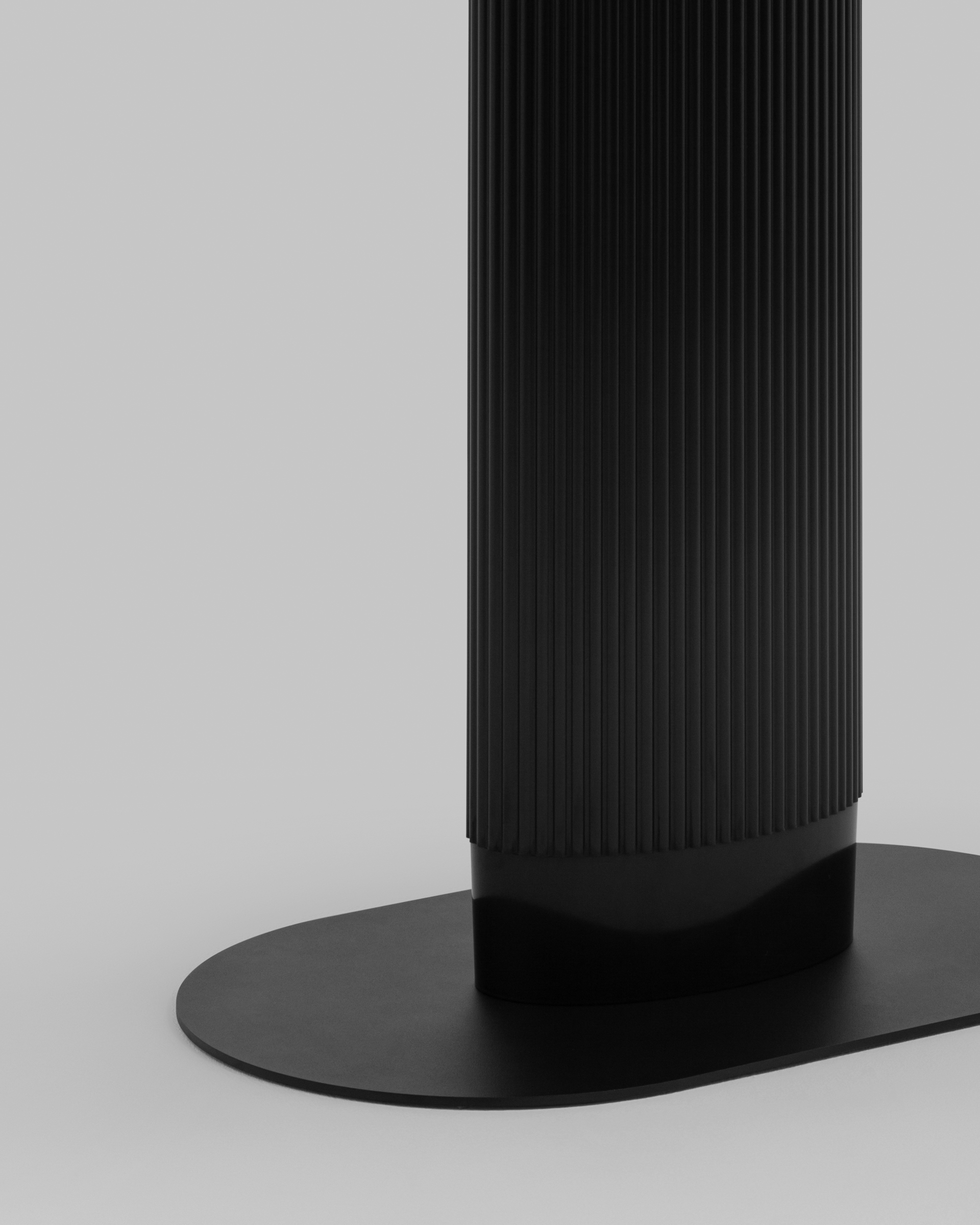 Стол обеденный Mystery 130*80 черный Stool Group