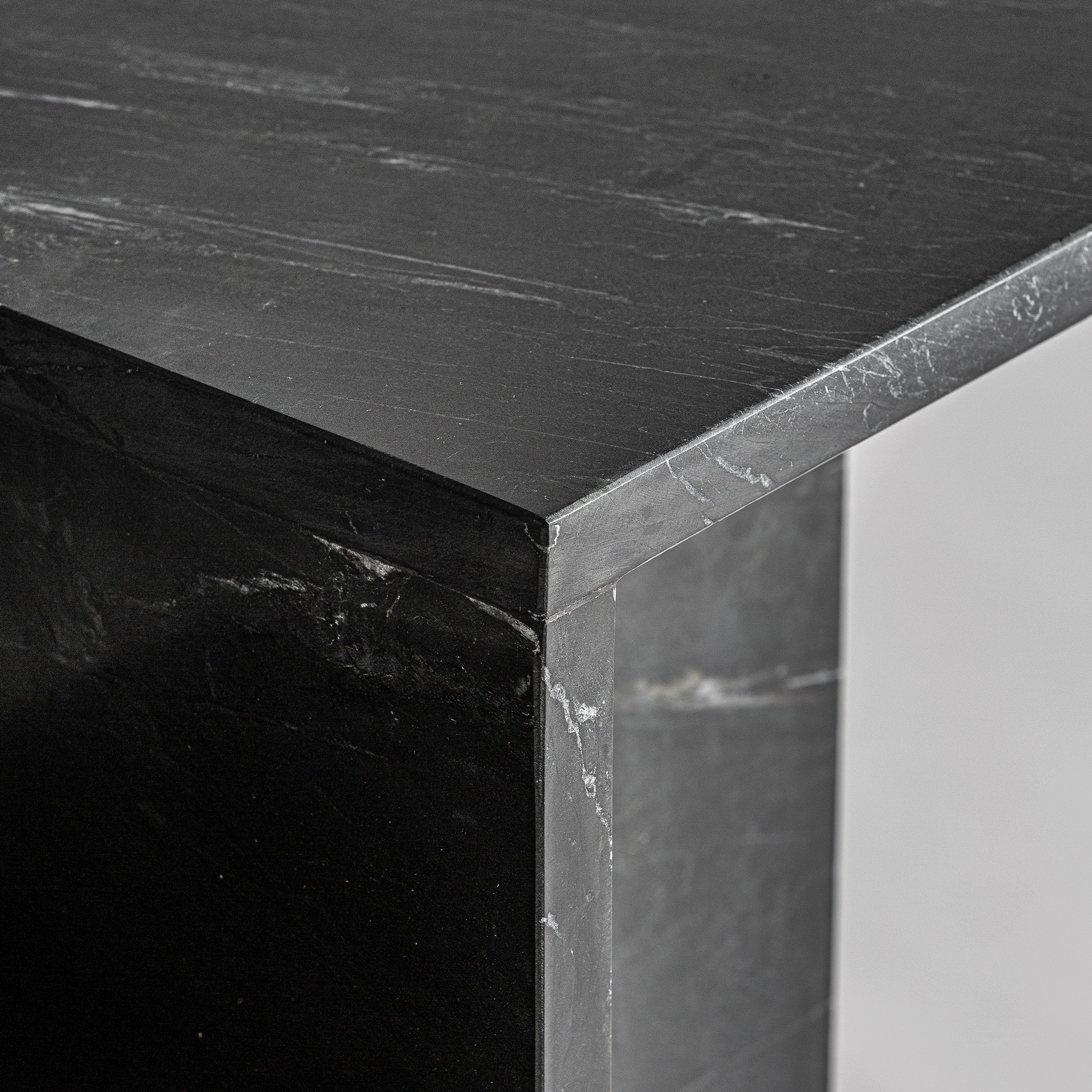 Приставной столик MARQUINA 35984 Vical