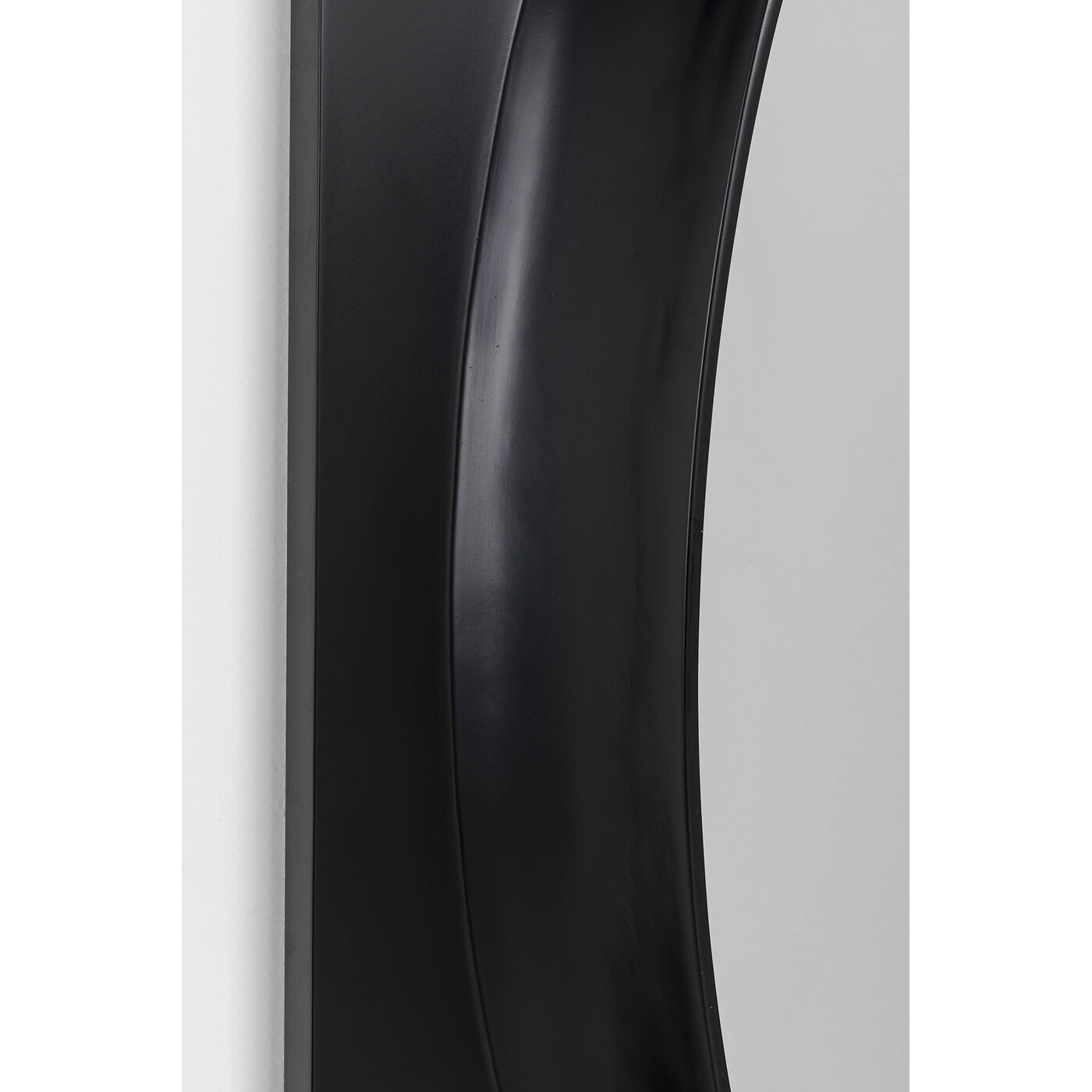 Зеркало настенное  KARE x Karim Rashid Aero LED Black 80x141cm KARE 70840