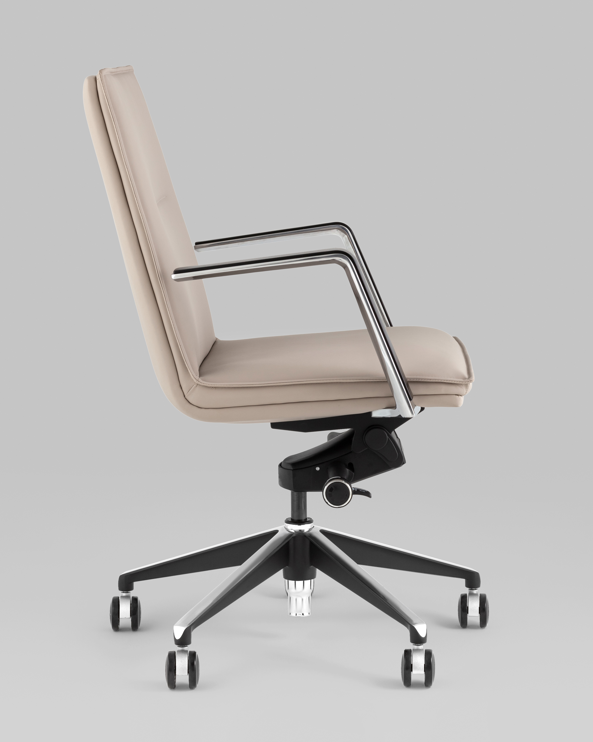Кресло офисное TopChairs Arrow светло-серый Stool Group