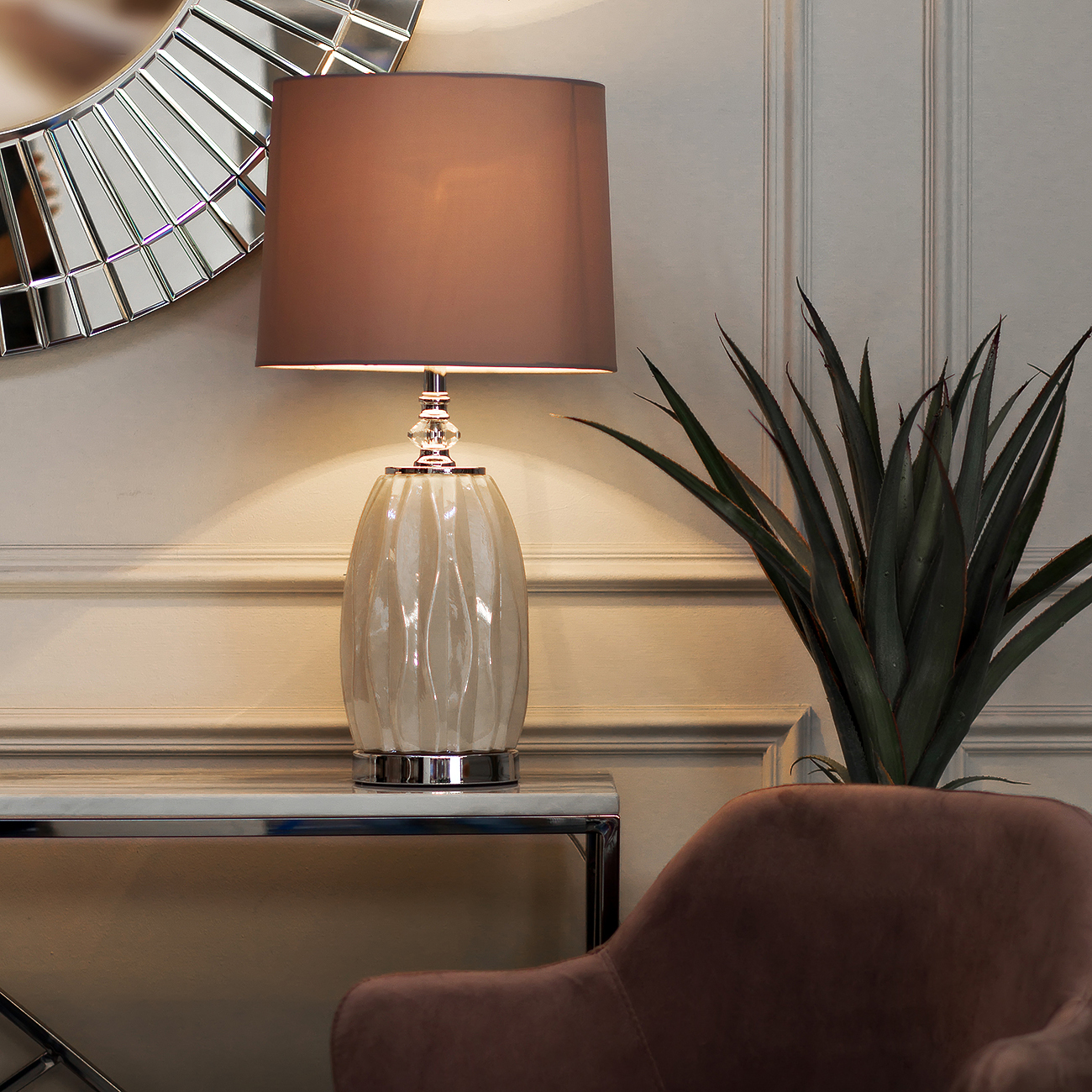 Лампа настольная из белого стекла (серый абажур) Garda Decor 22-87755