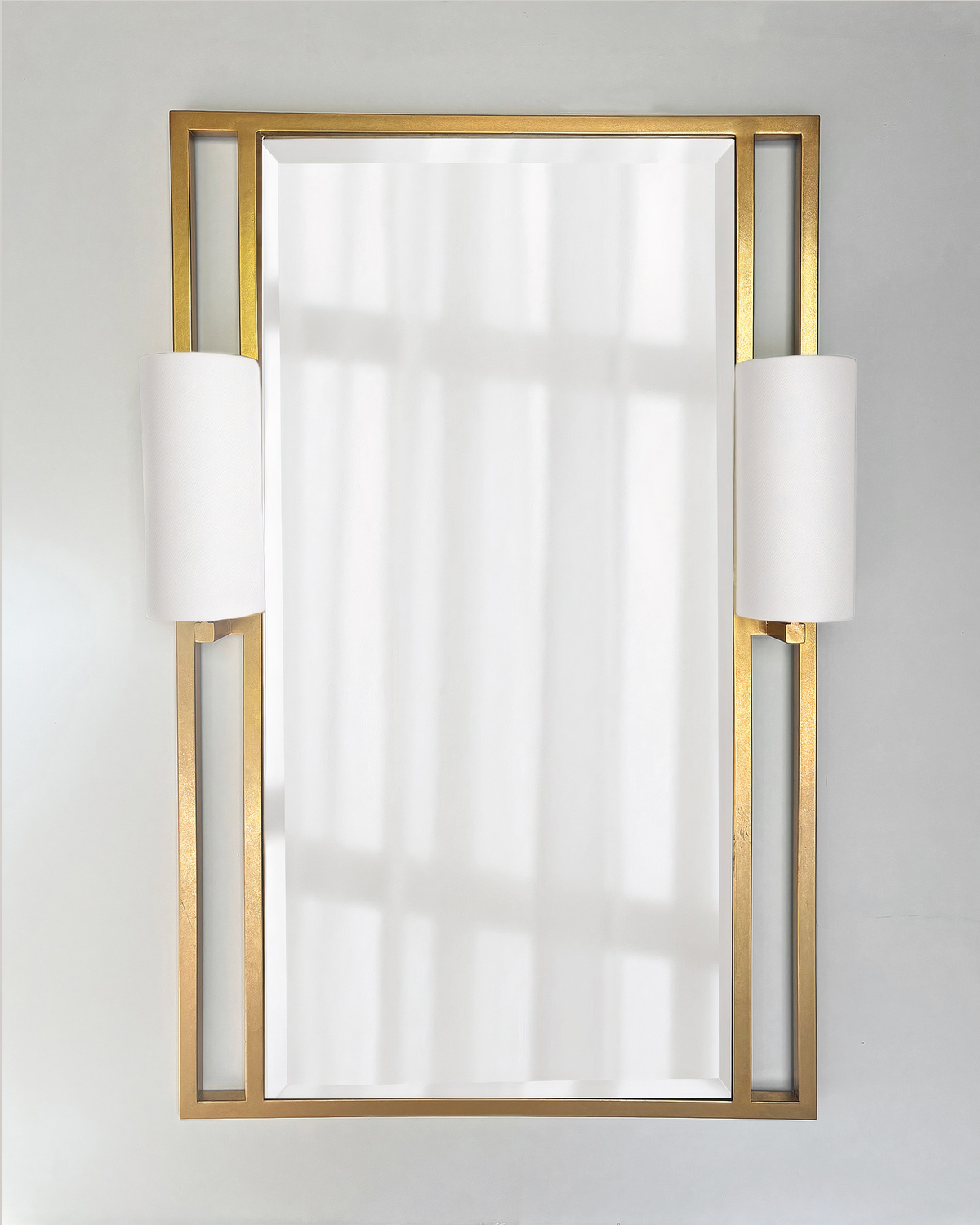 Золотое зеркало с бра Дуглас Louvre Home LHDWM291223RJ