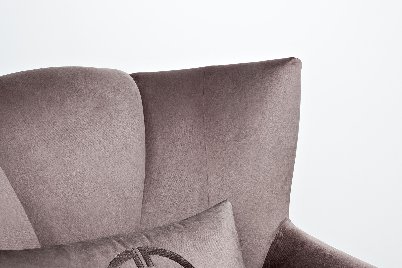 Кресло Siena велюр коричнвый Colt1012-ROSKOR 17 83*82*93 Garda Decor SIENA-К-Colt1012