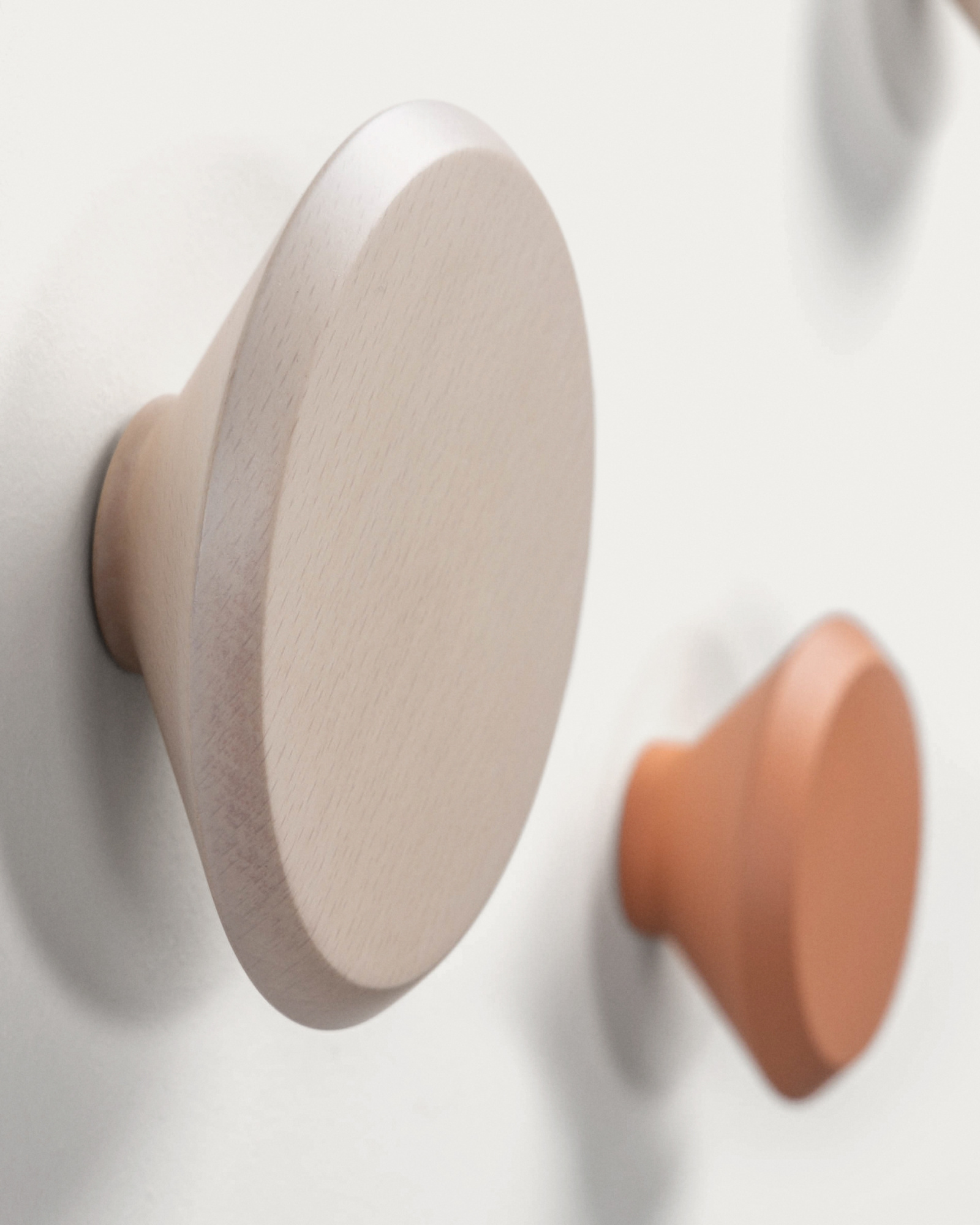 Набор вешалок Nadua разноцветный La Forma (ex Julia Grup)