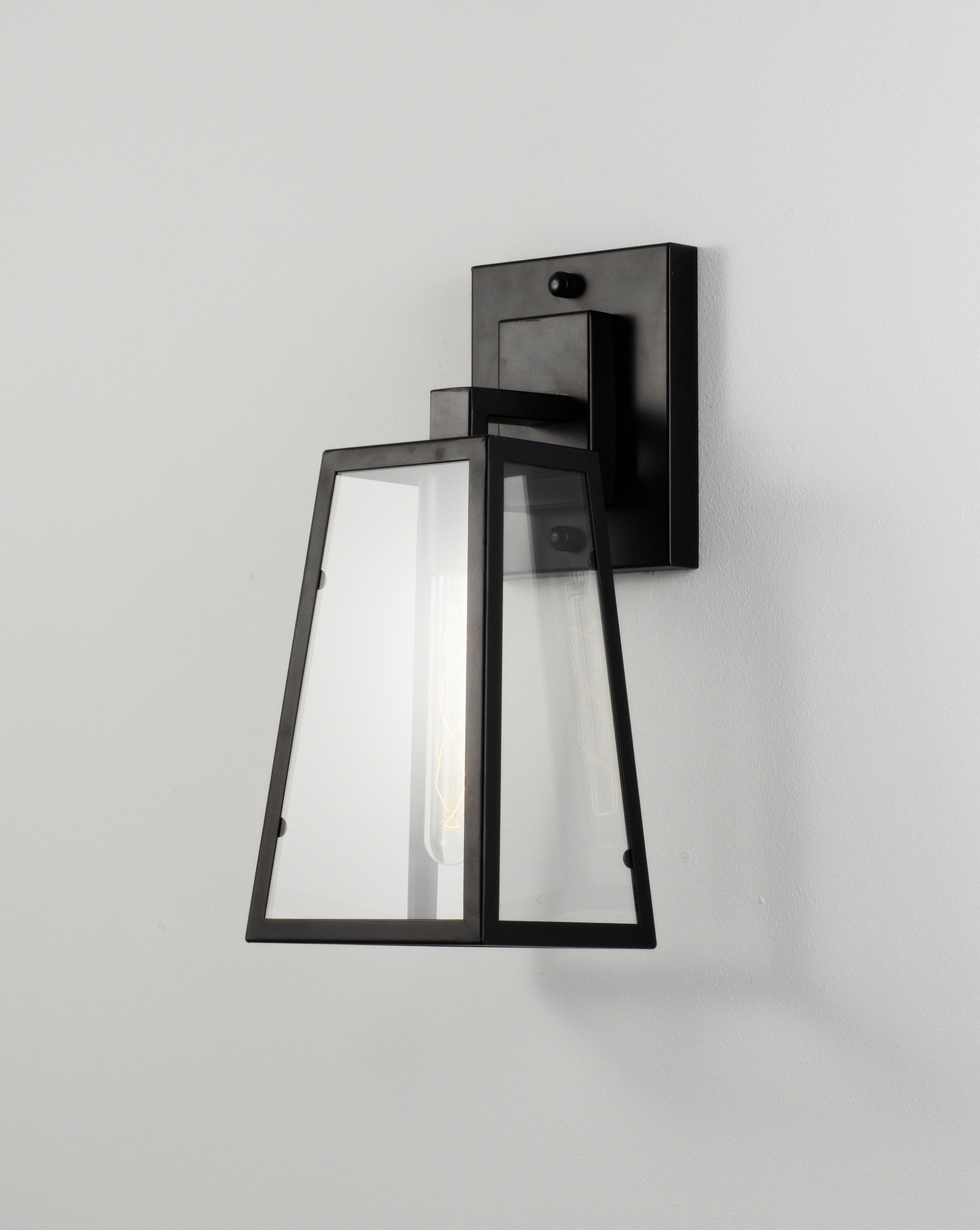 Настенный светильник Moderli V1641-1W Dio 1*E27*60W