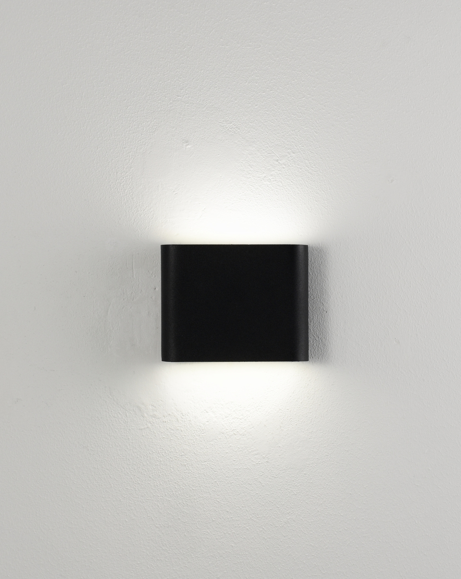 Светодиодный настенный светильник Moderli V1851-WL Piene LED*4W