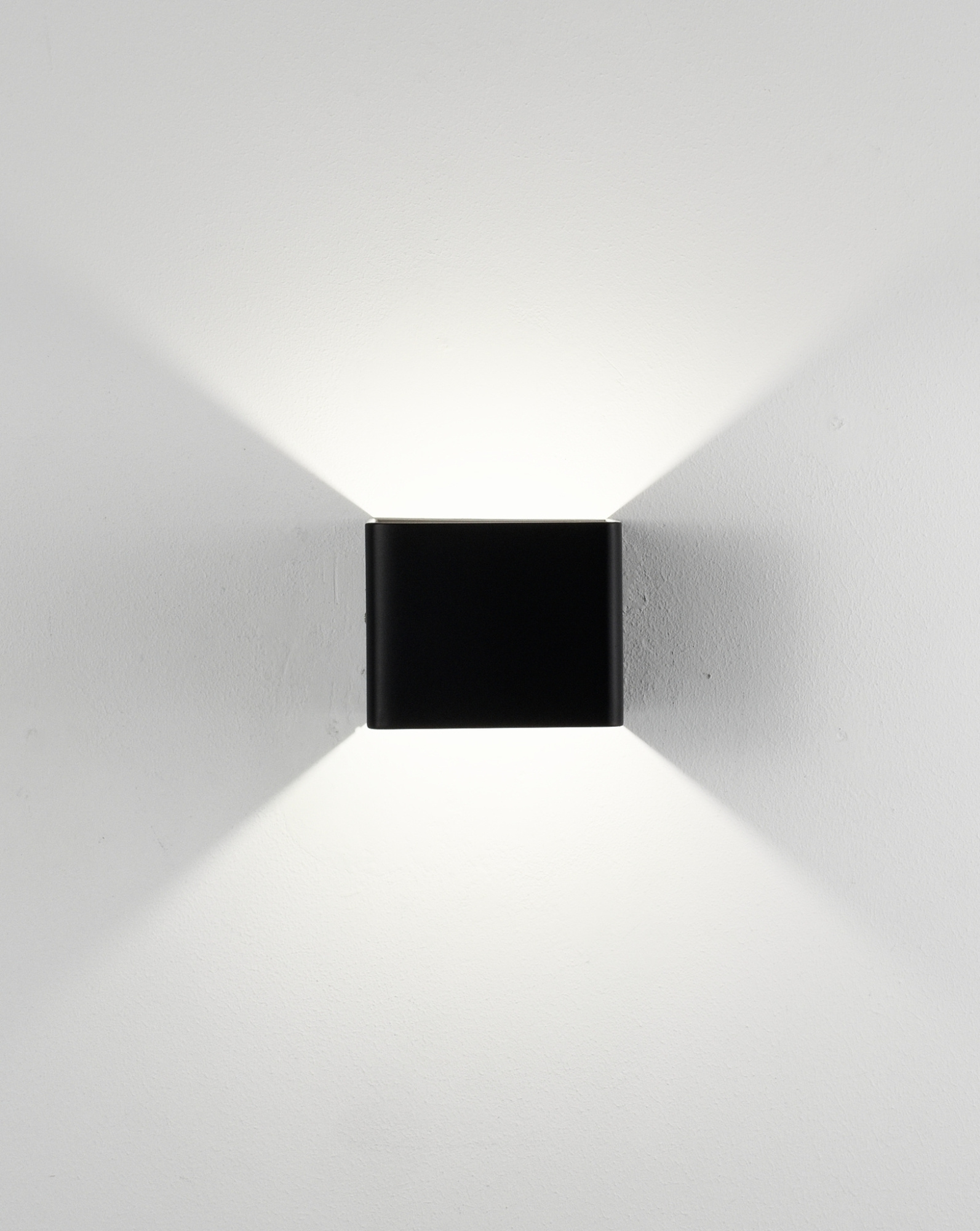 Светодиодный настенный светильник Moderli V1871-WL Slim LED*5W