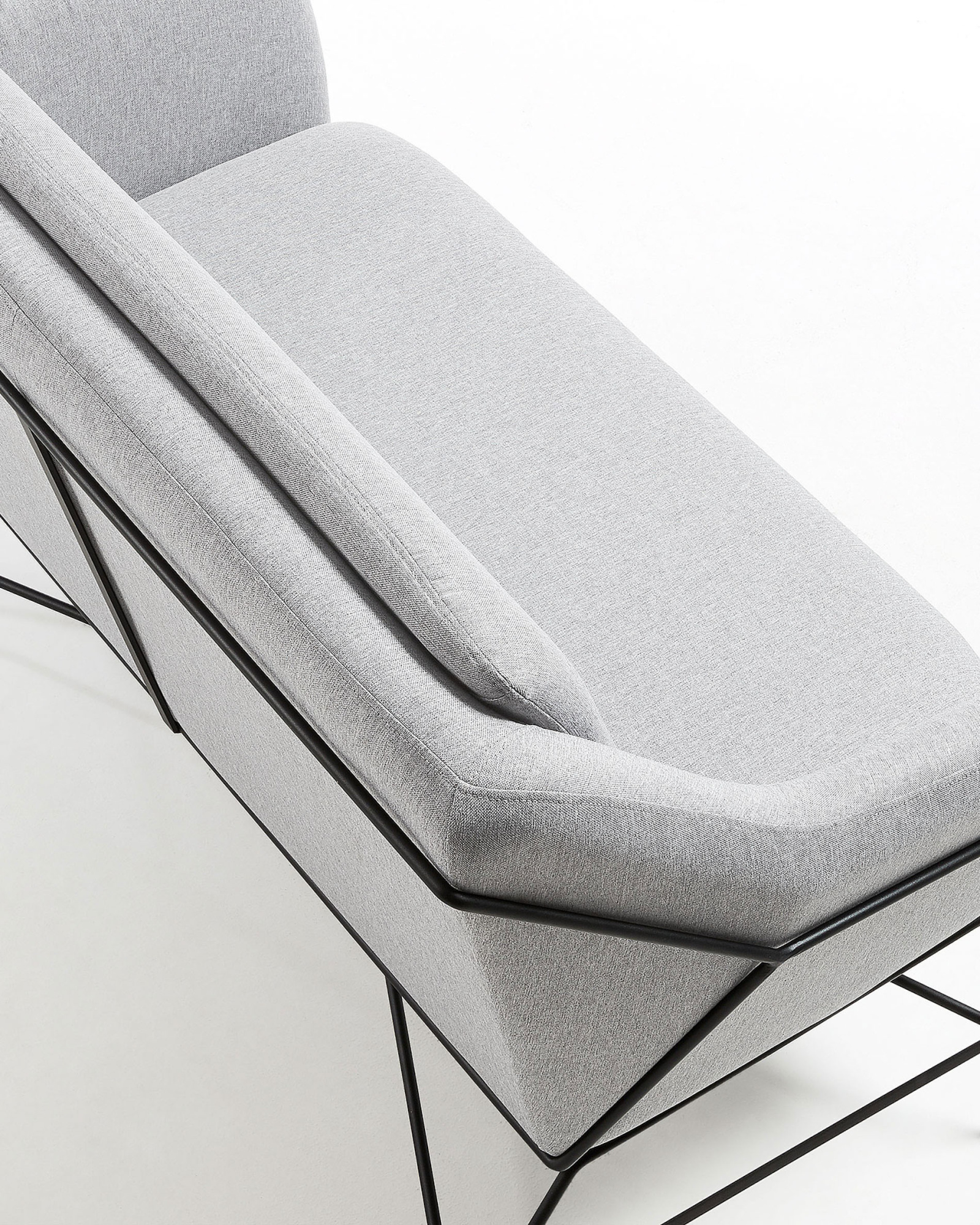 Диван Brida серый 128 см La Forma (ex Julia Grup)