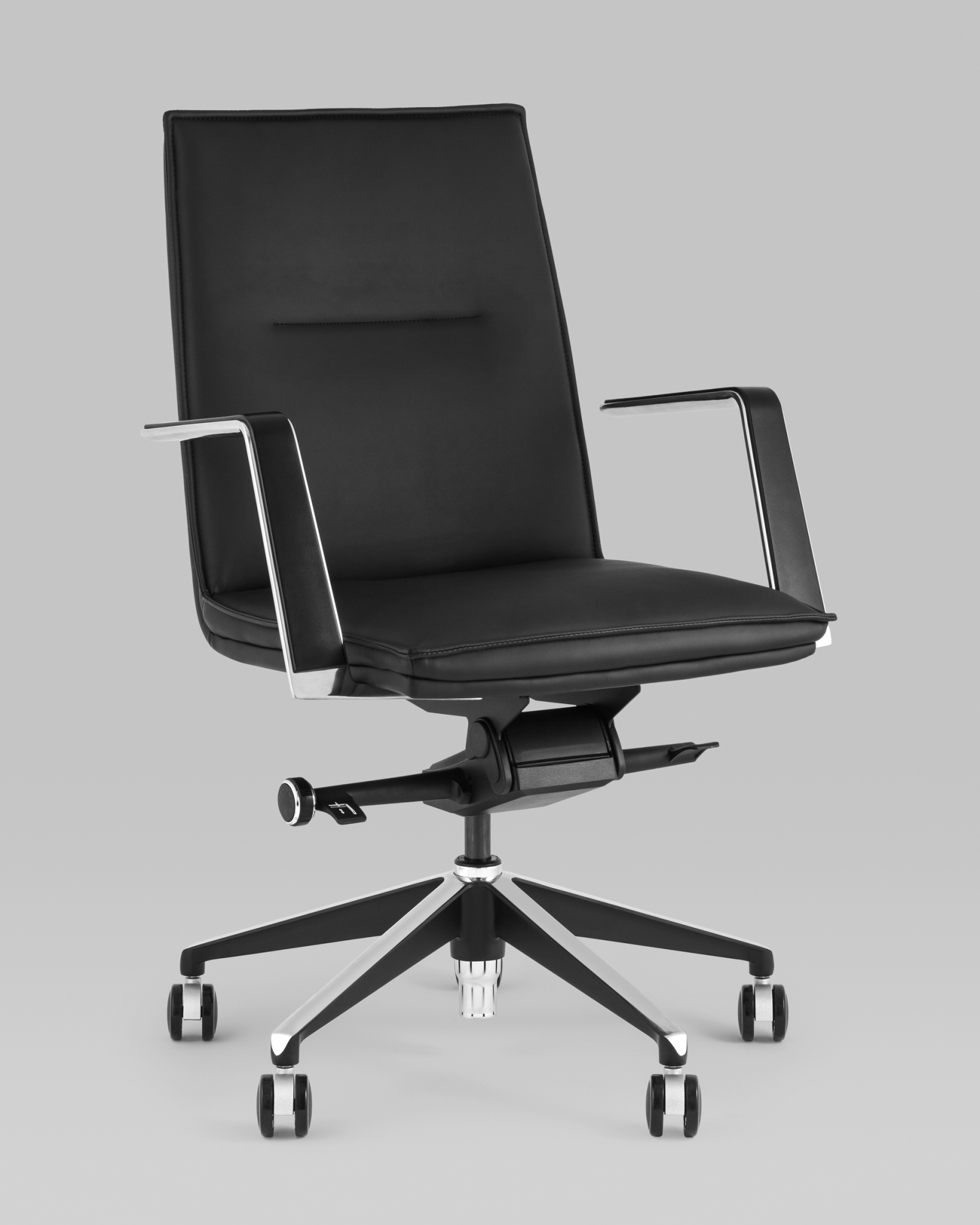 Кресло офисное TopChairs Arrow черный Stool Group